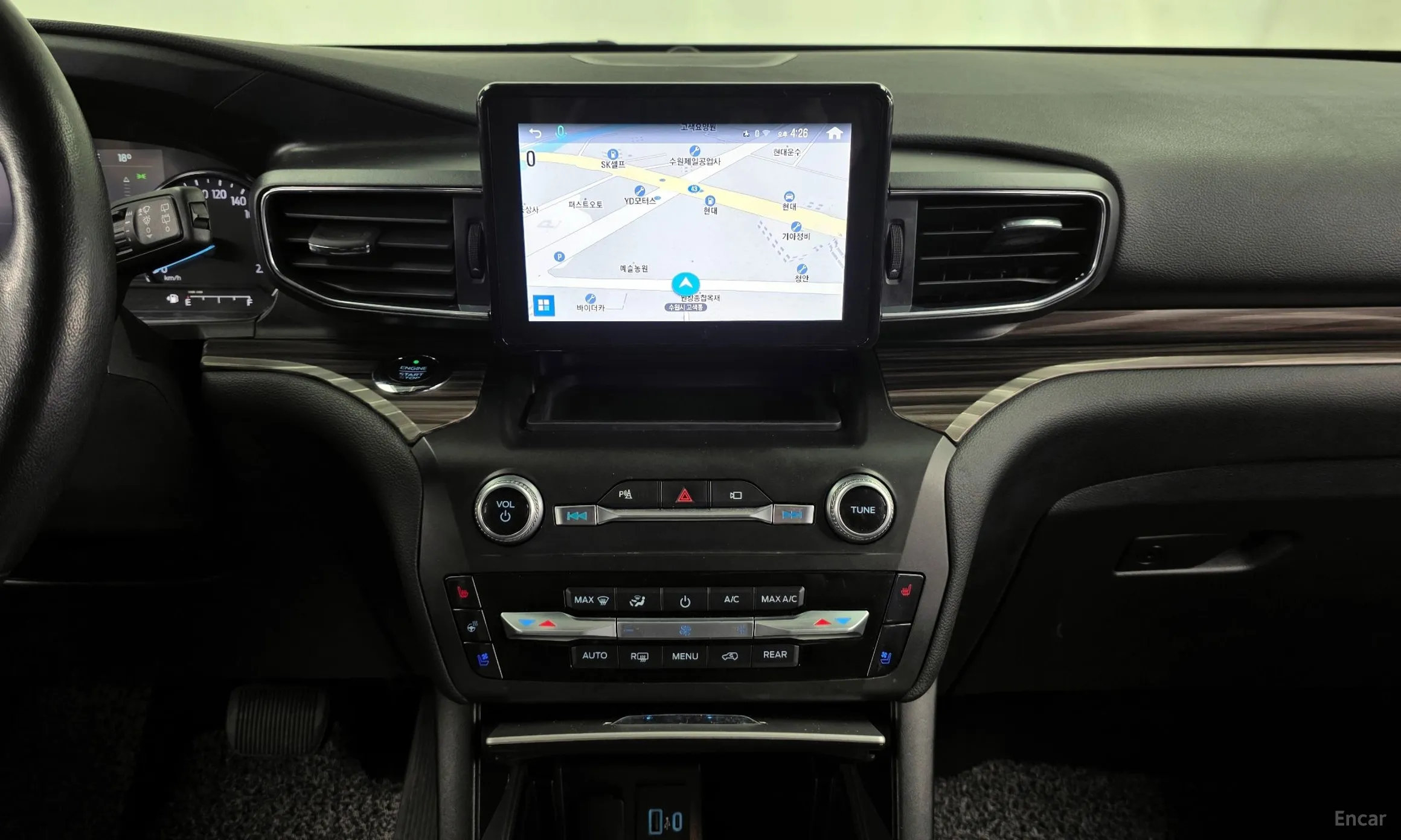Ford Explorer 6th Generation превью 14