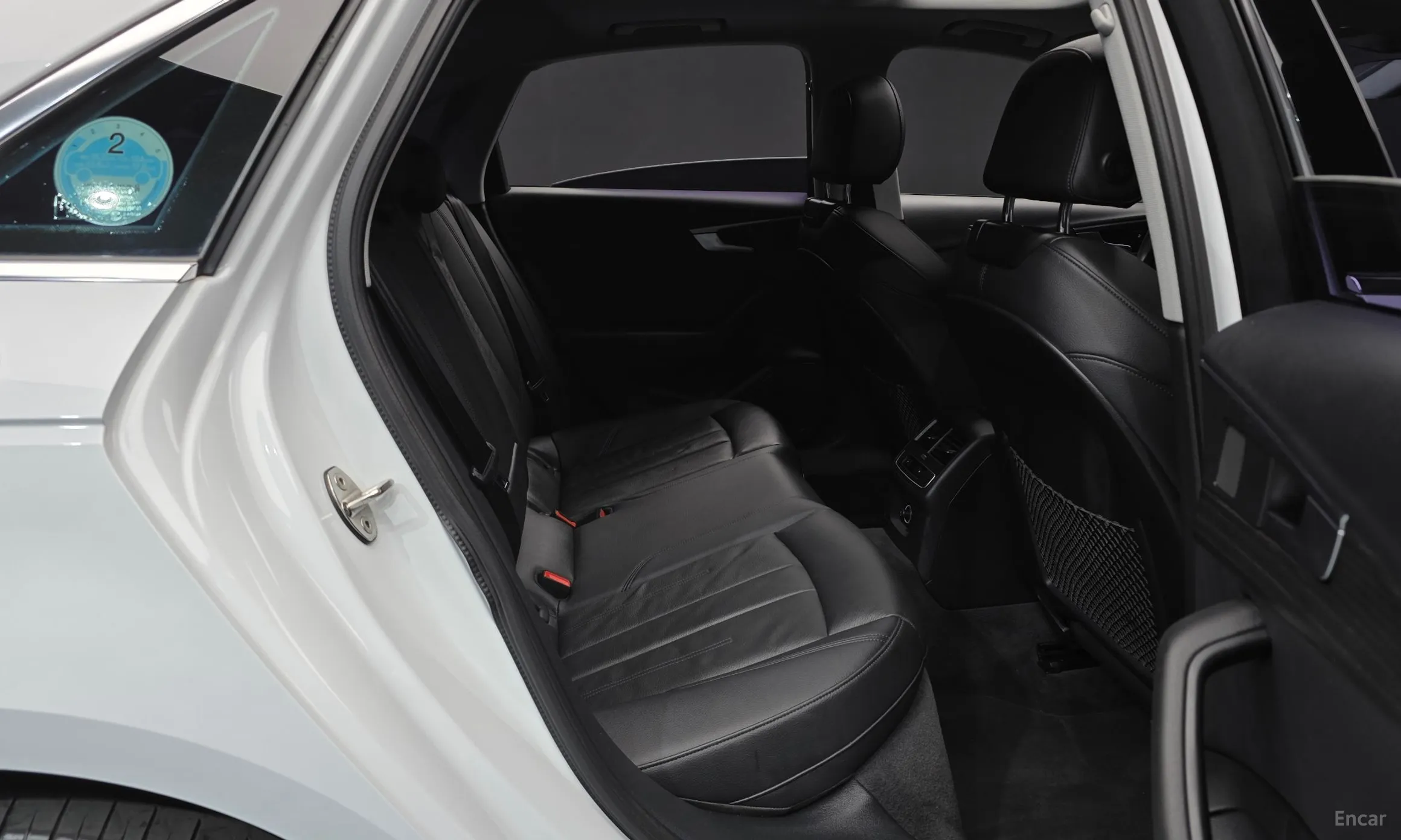 Audi A4 (B9) превью 12