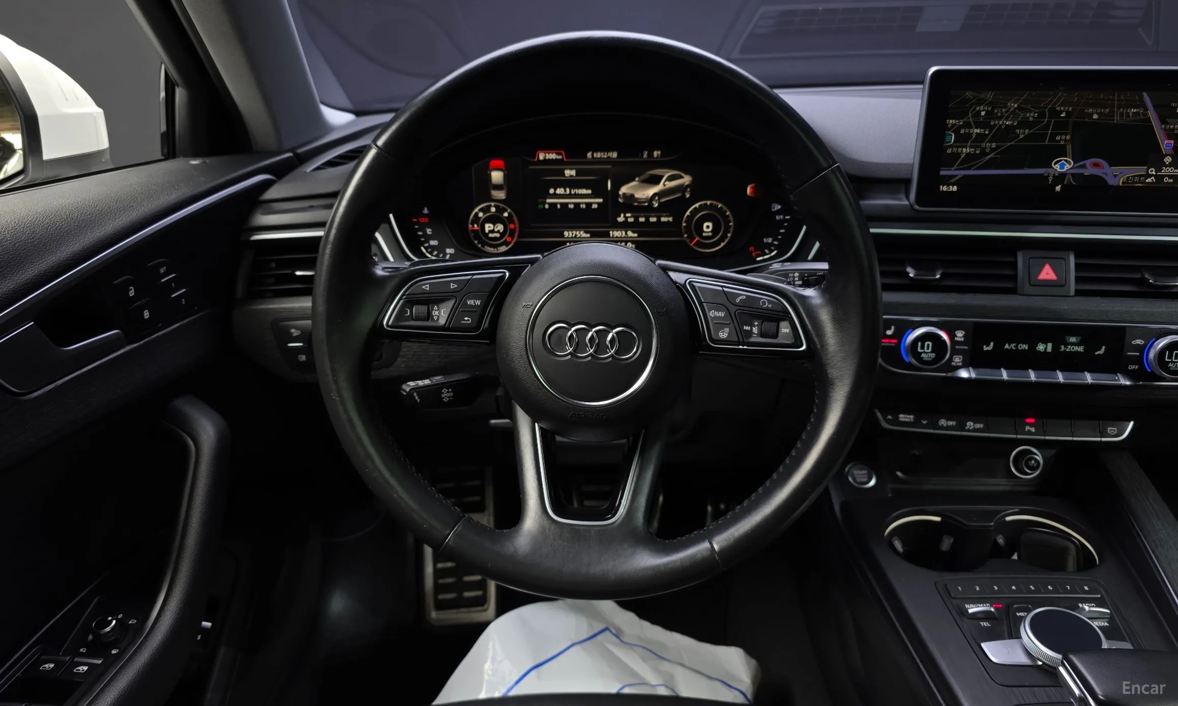 Audi A4 (B9) превью 13