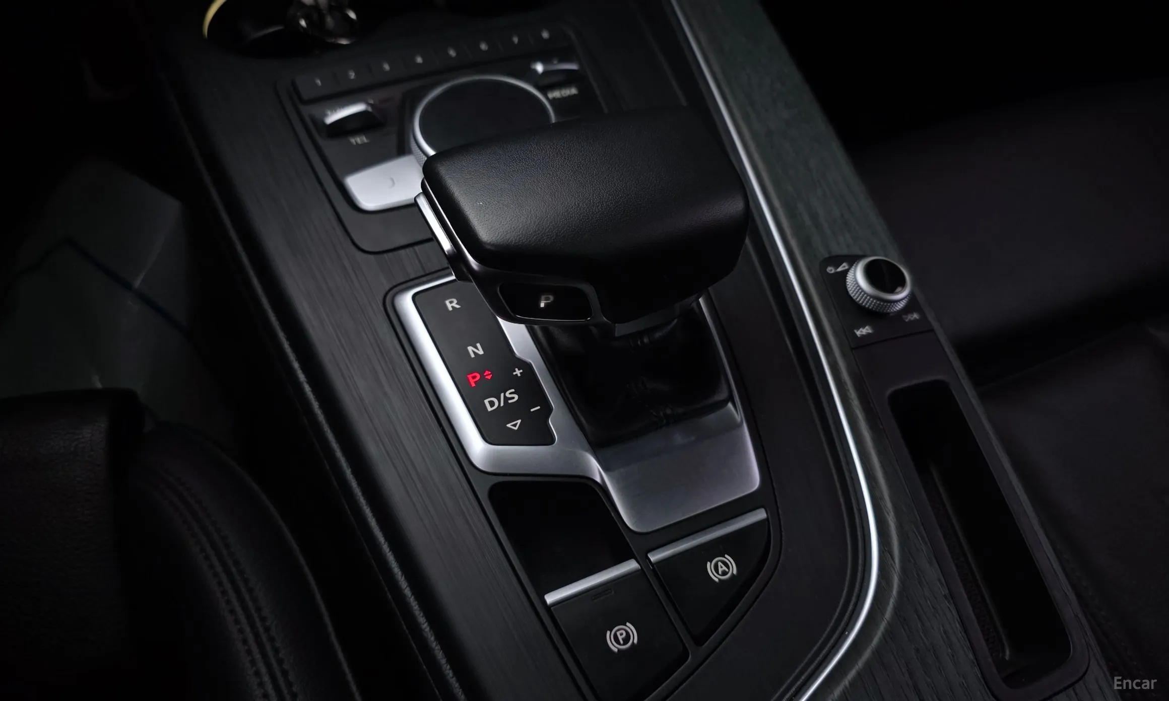Audi A4 (B9) превью 9