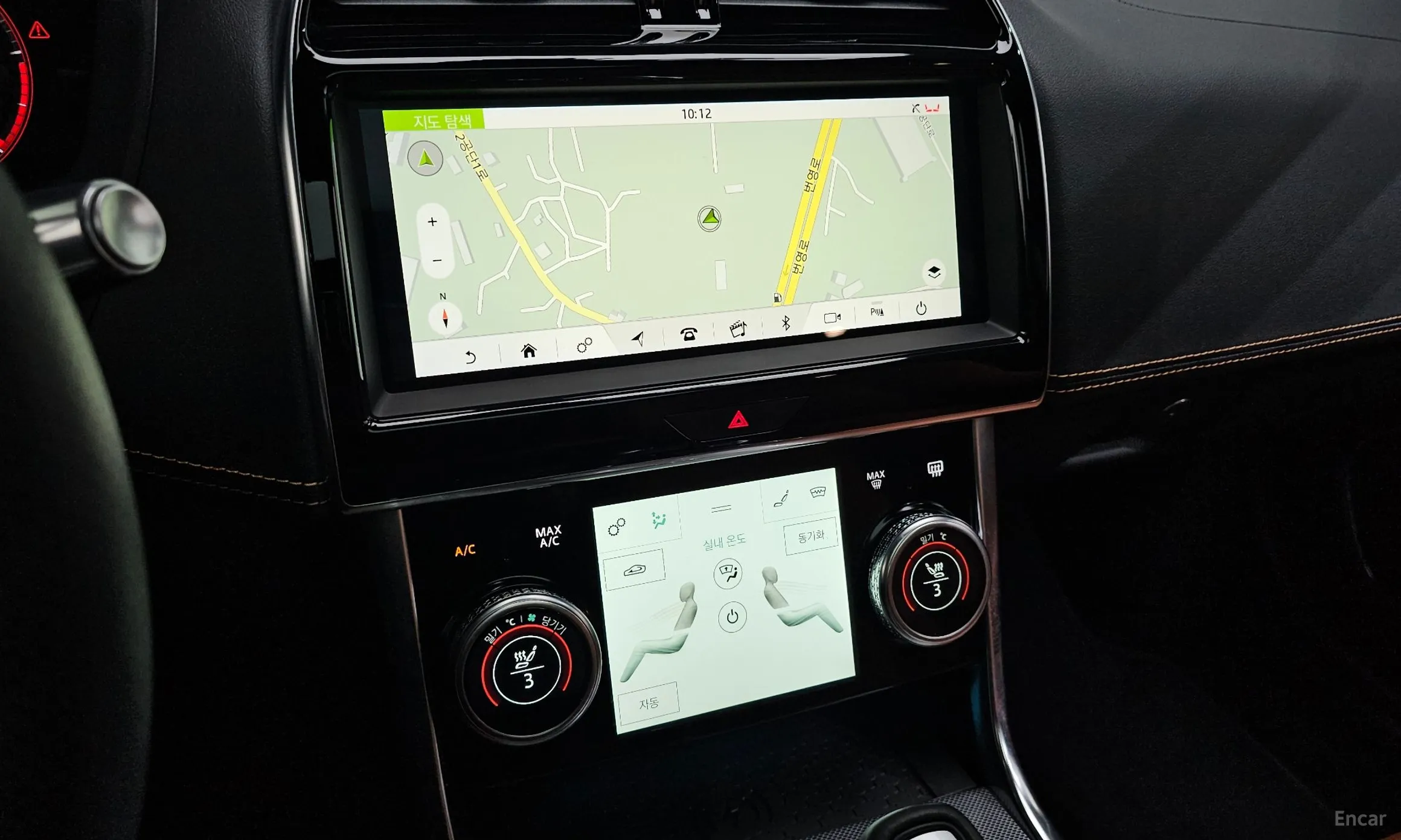Jaguar XE превью 16