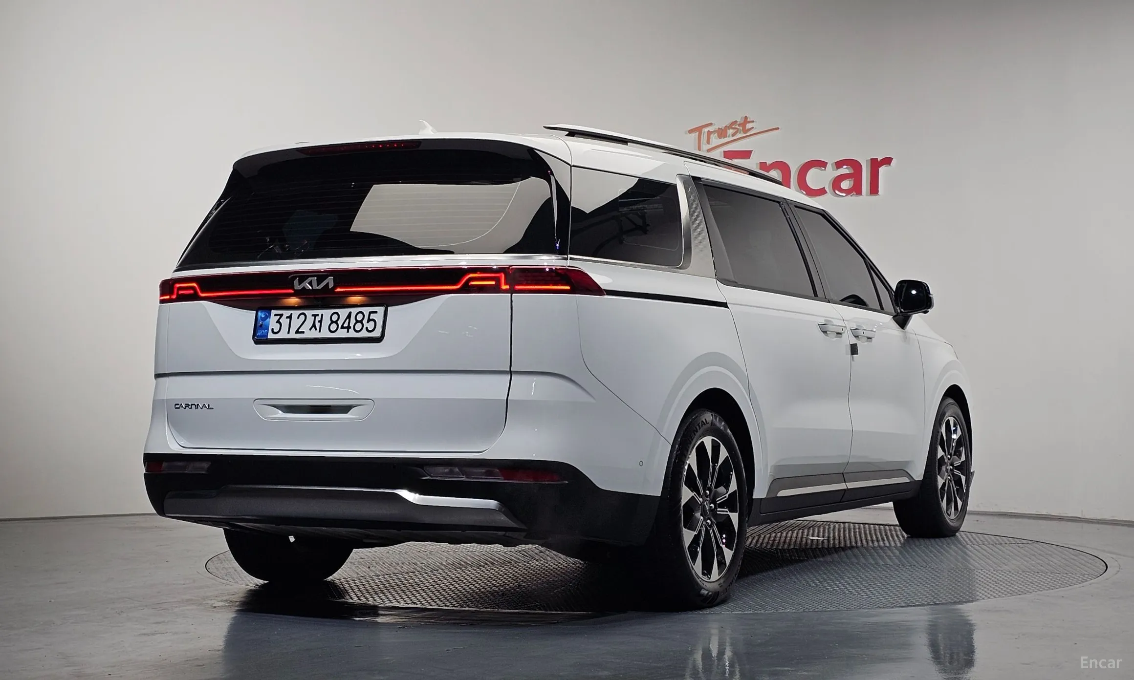 Kia Carnival Gen 4 превью 2
