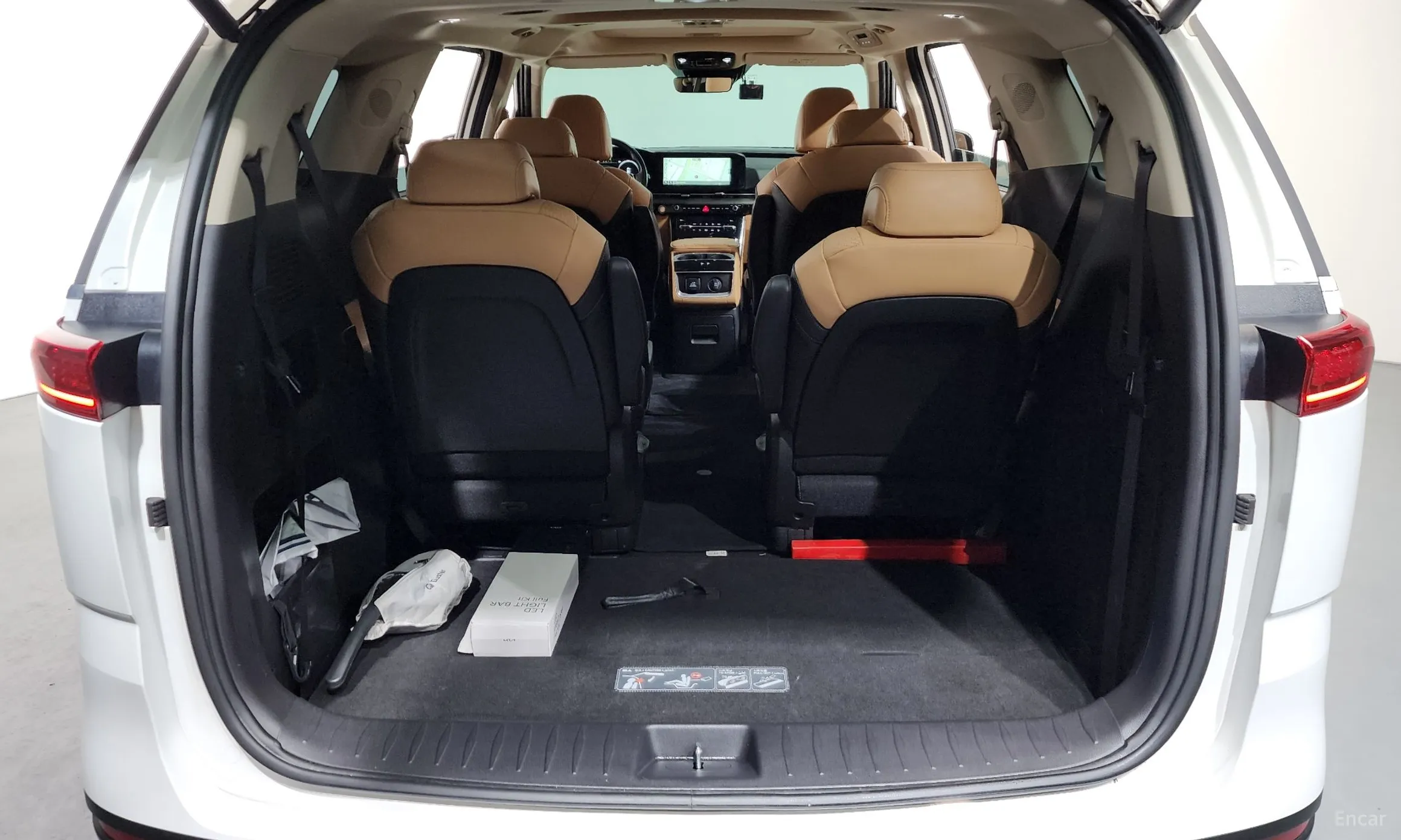 Kia Carnival Gen 4 превью 20