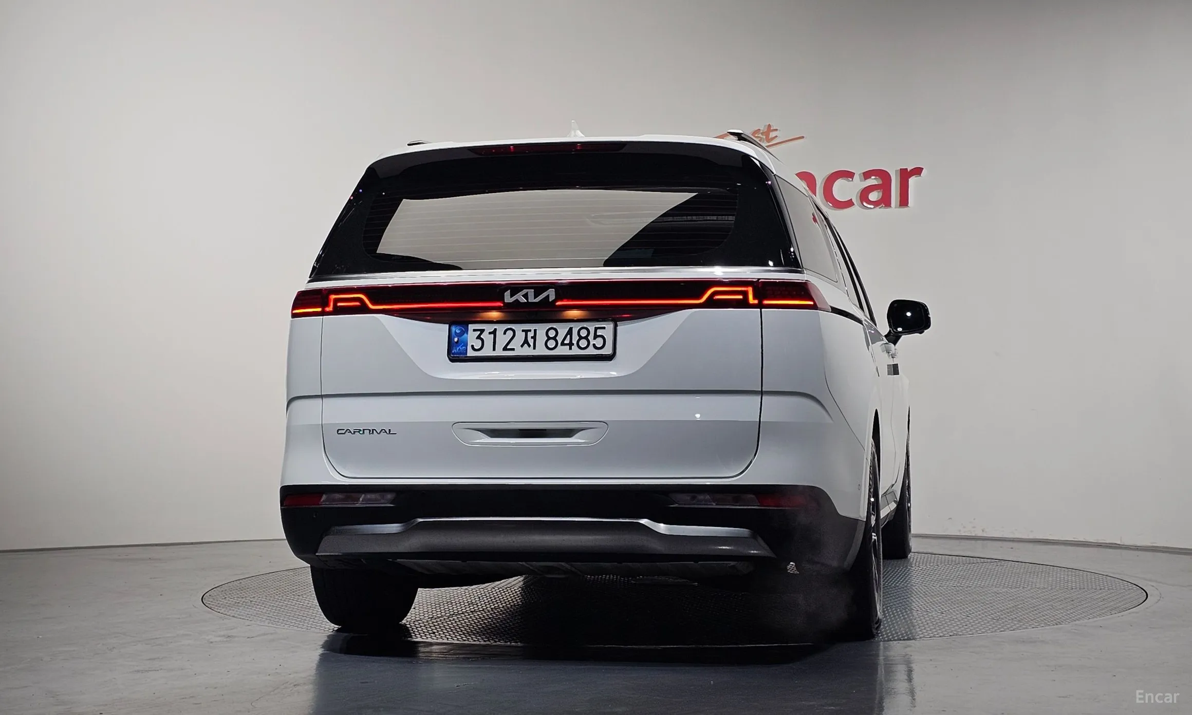 Kia Carnival Gen 4 превью 4