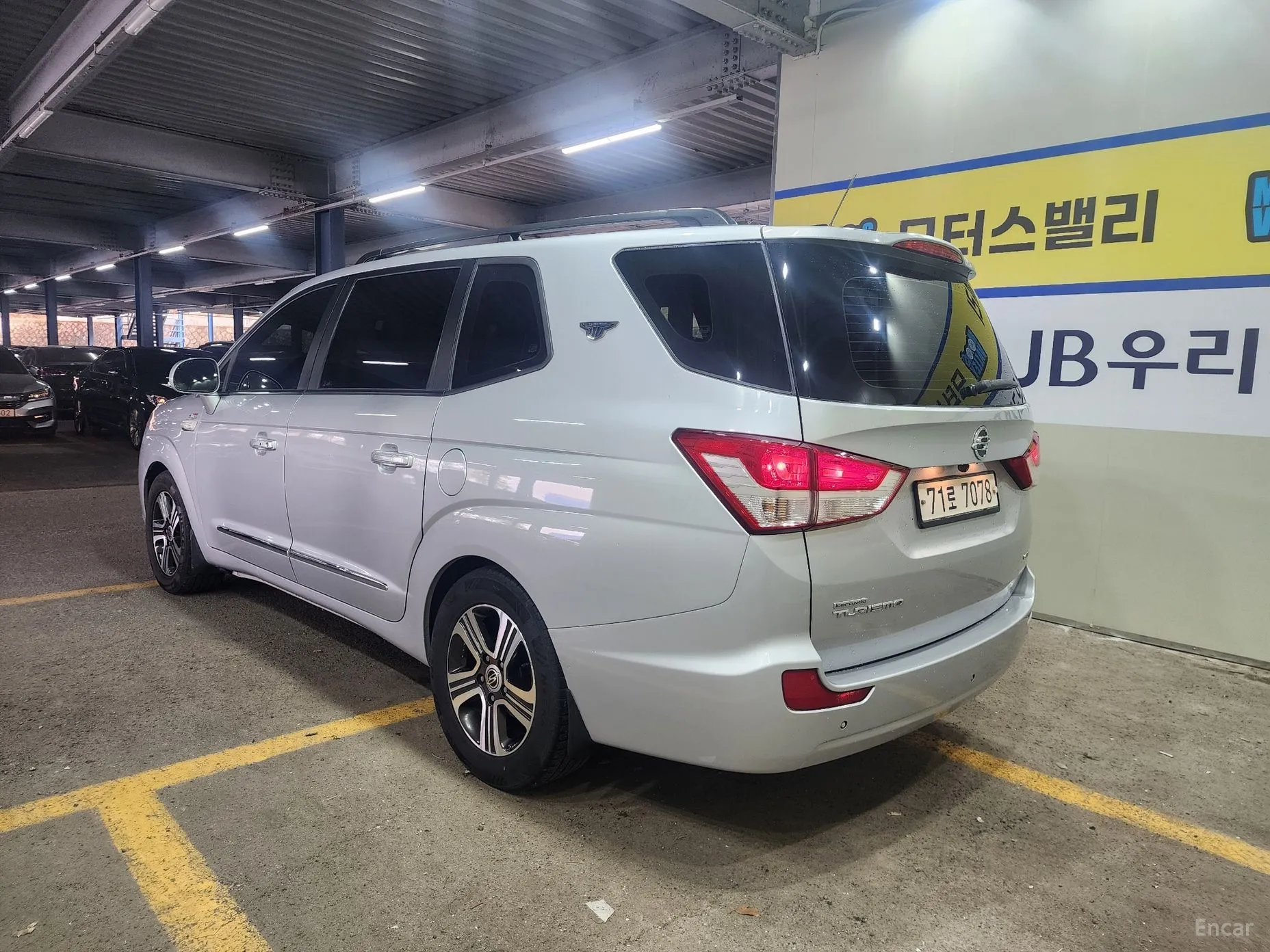 KG Mobility (SsangYong) Korando Turismo превью 3
