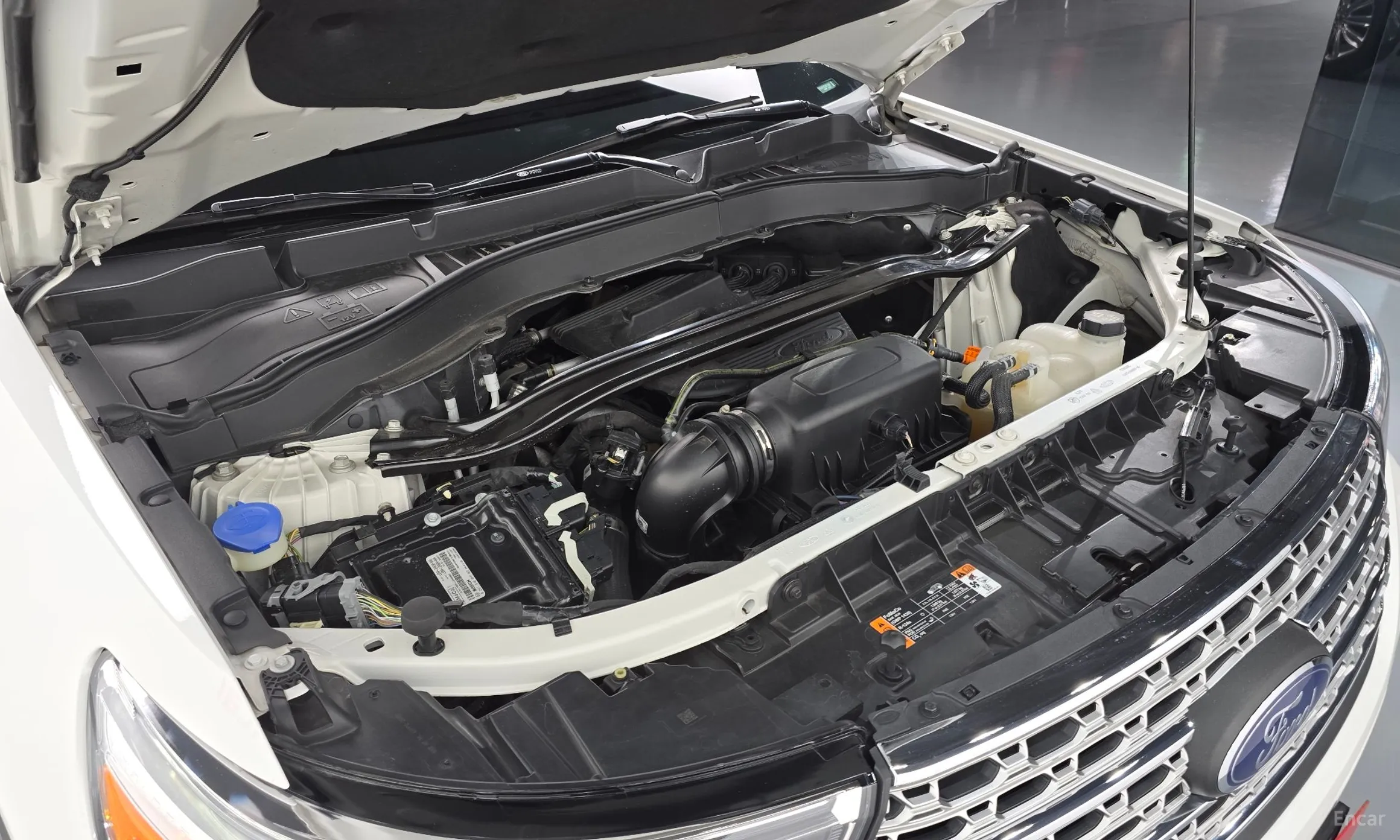 Ford Explorer 6th Generation превью 6