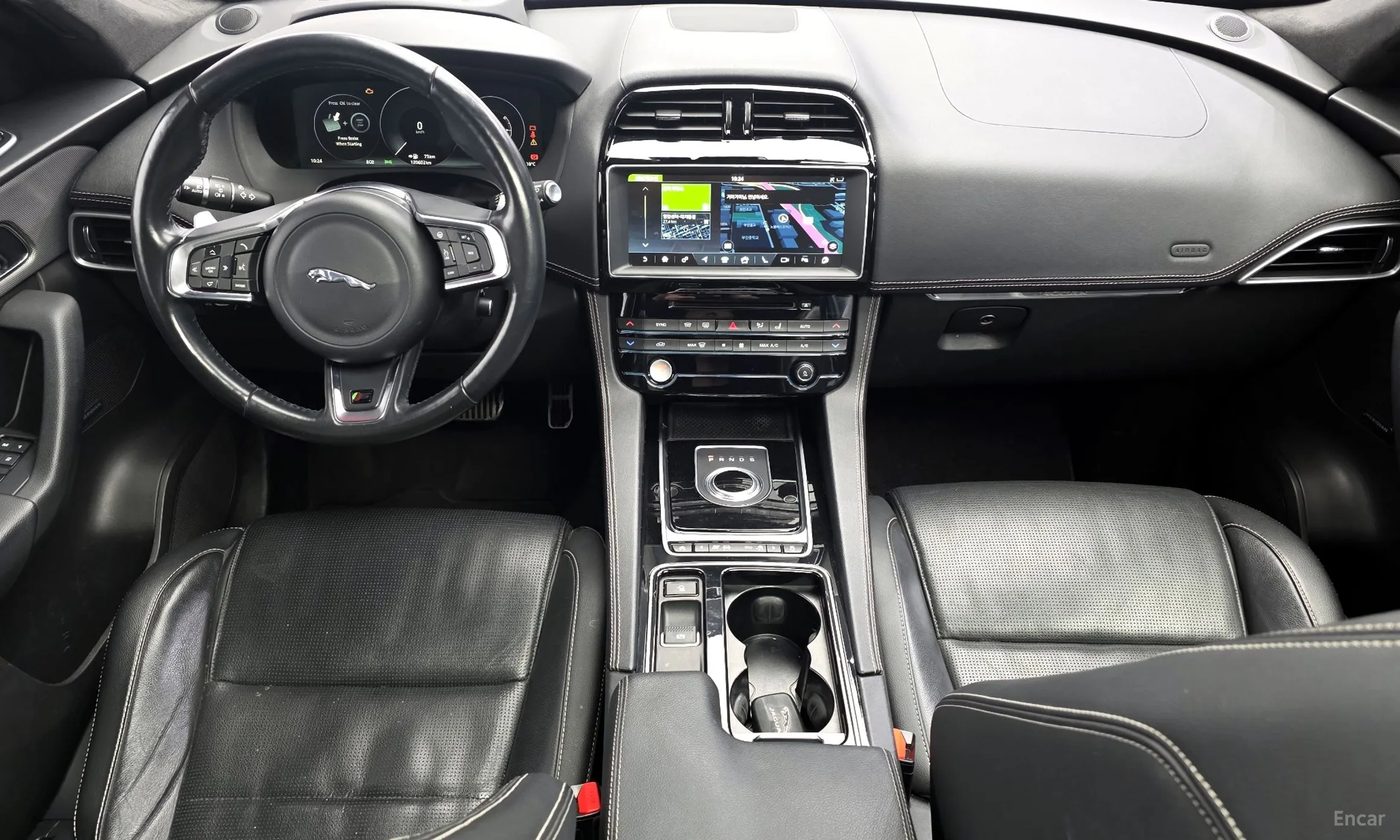 Jaguar F-PACE превью 7
