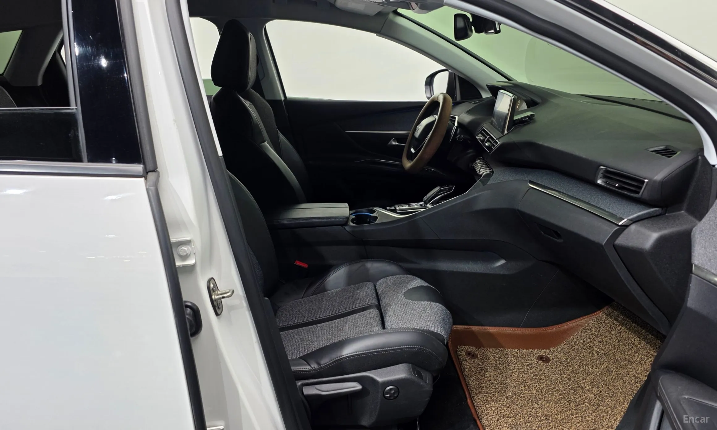 Peugeot 3008 2nd generation превью 11