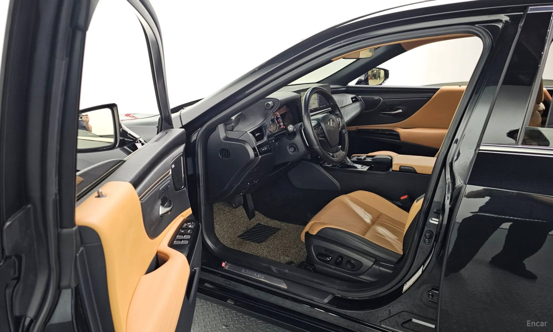 Lexus ES300h 7th Generation превью 10