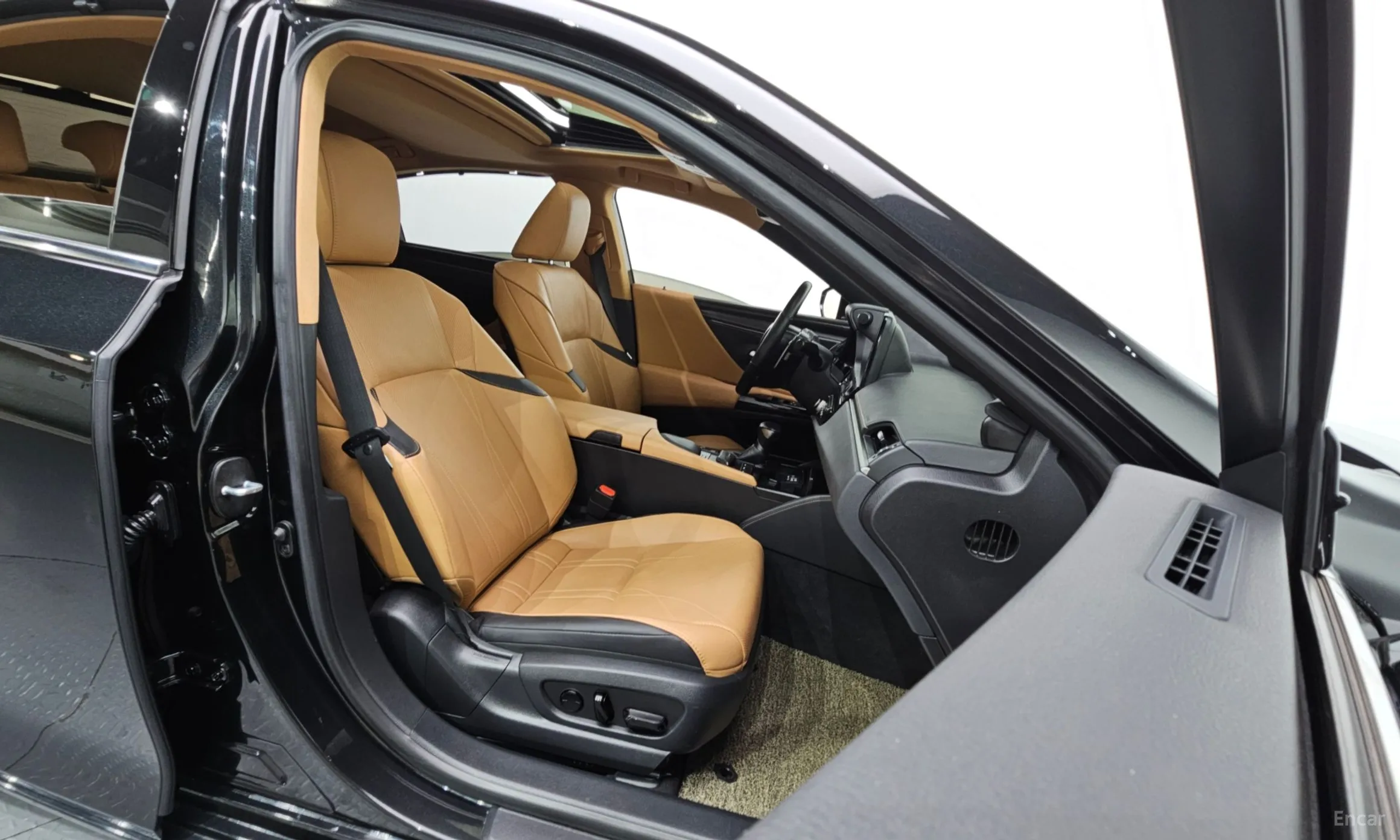 Lexus ES300h 7th Generation превью 11
