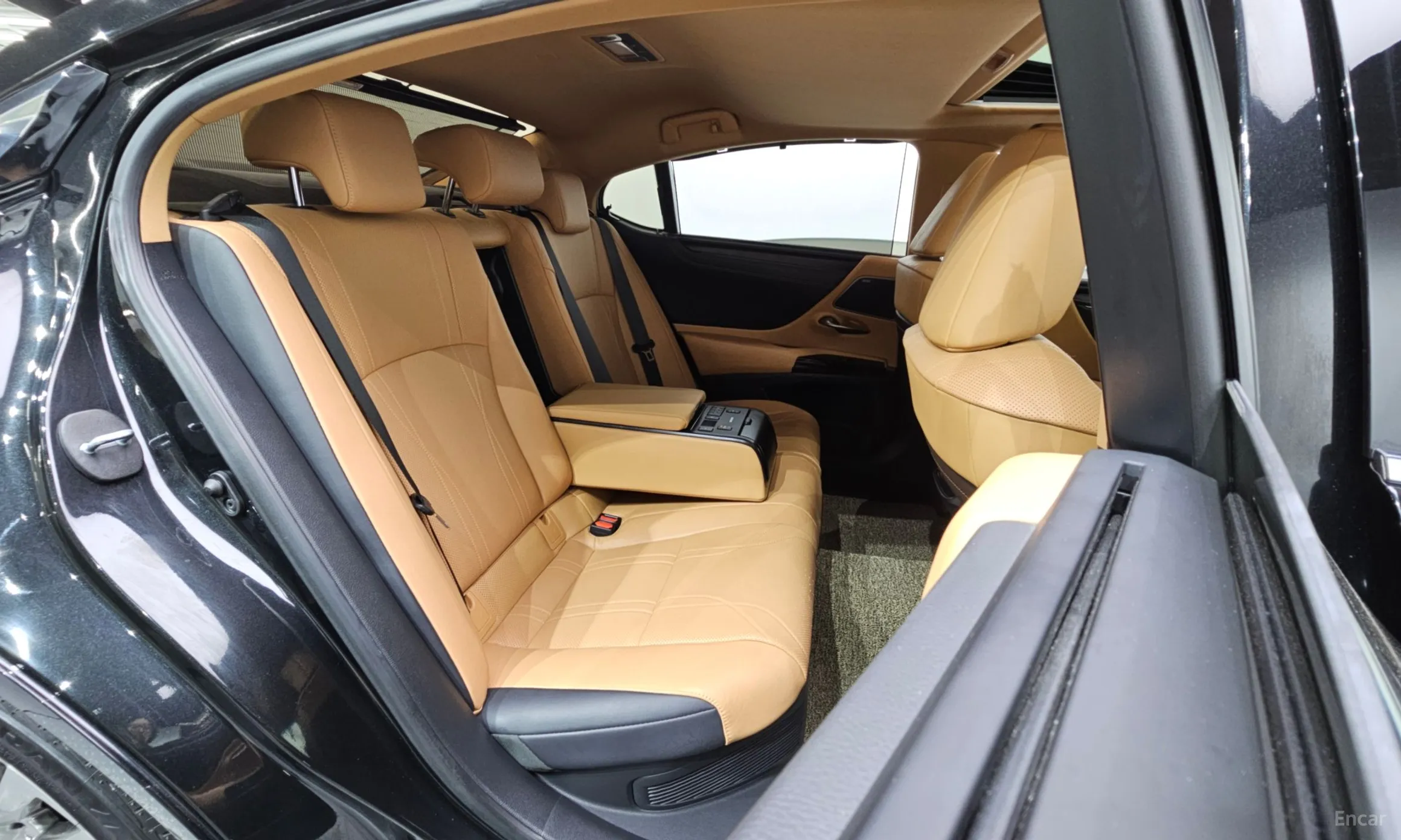 Lexus ES300h 7th Generation превью 12
