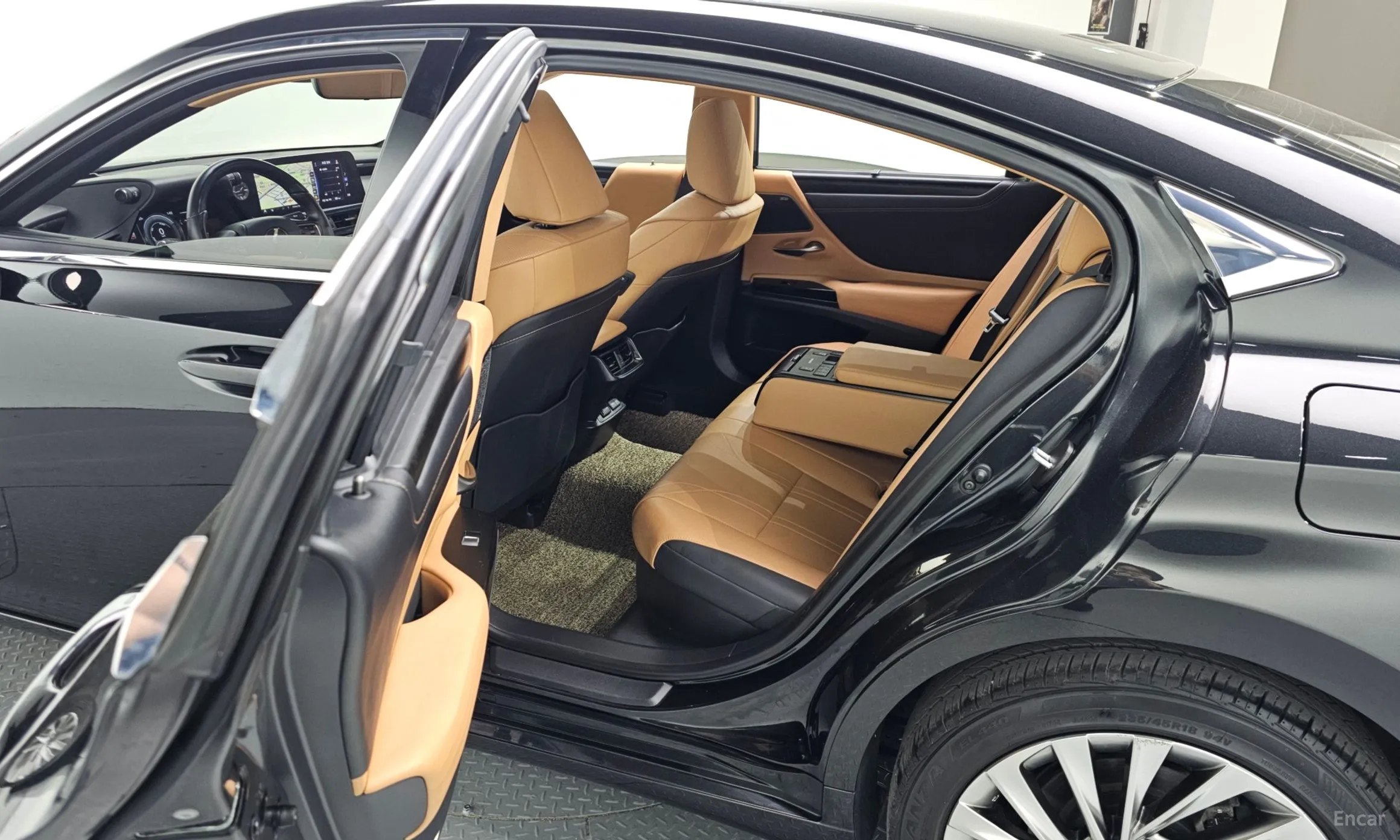 Lexus ES300h 7th Generation превью 13