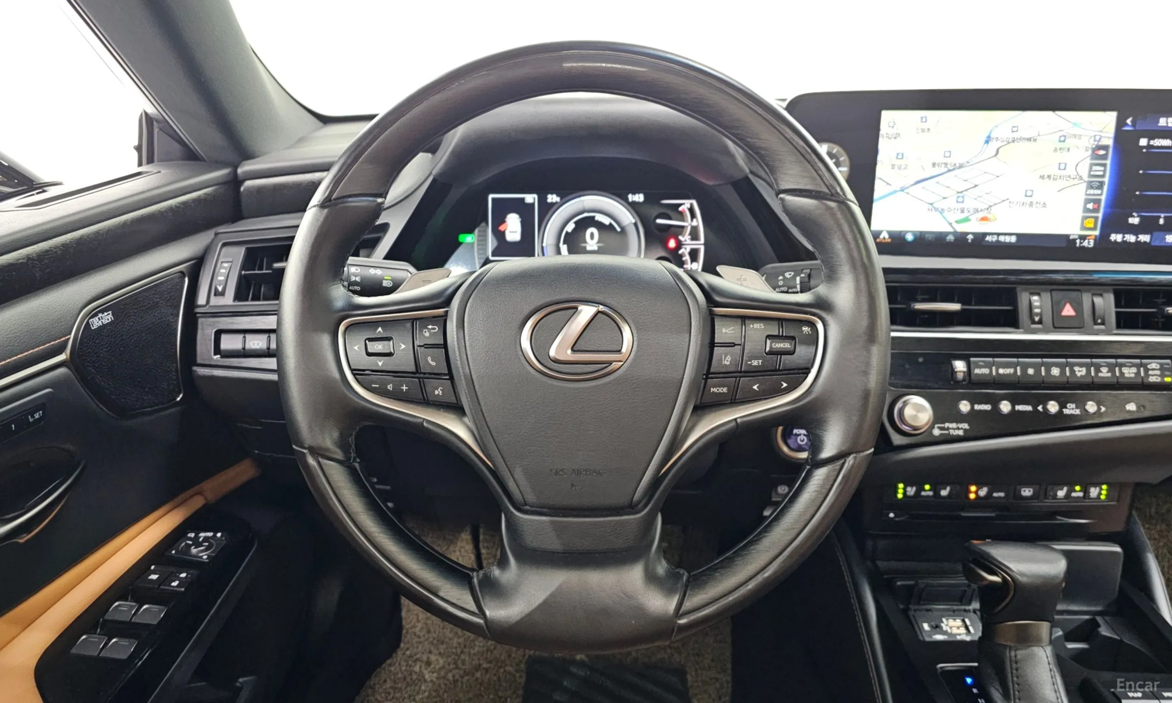 Lexus ES300h 7th Generation превью 14