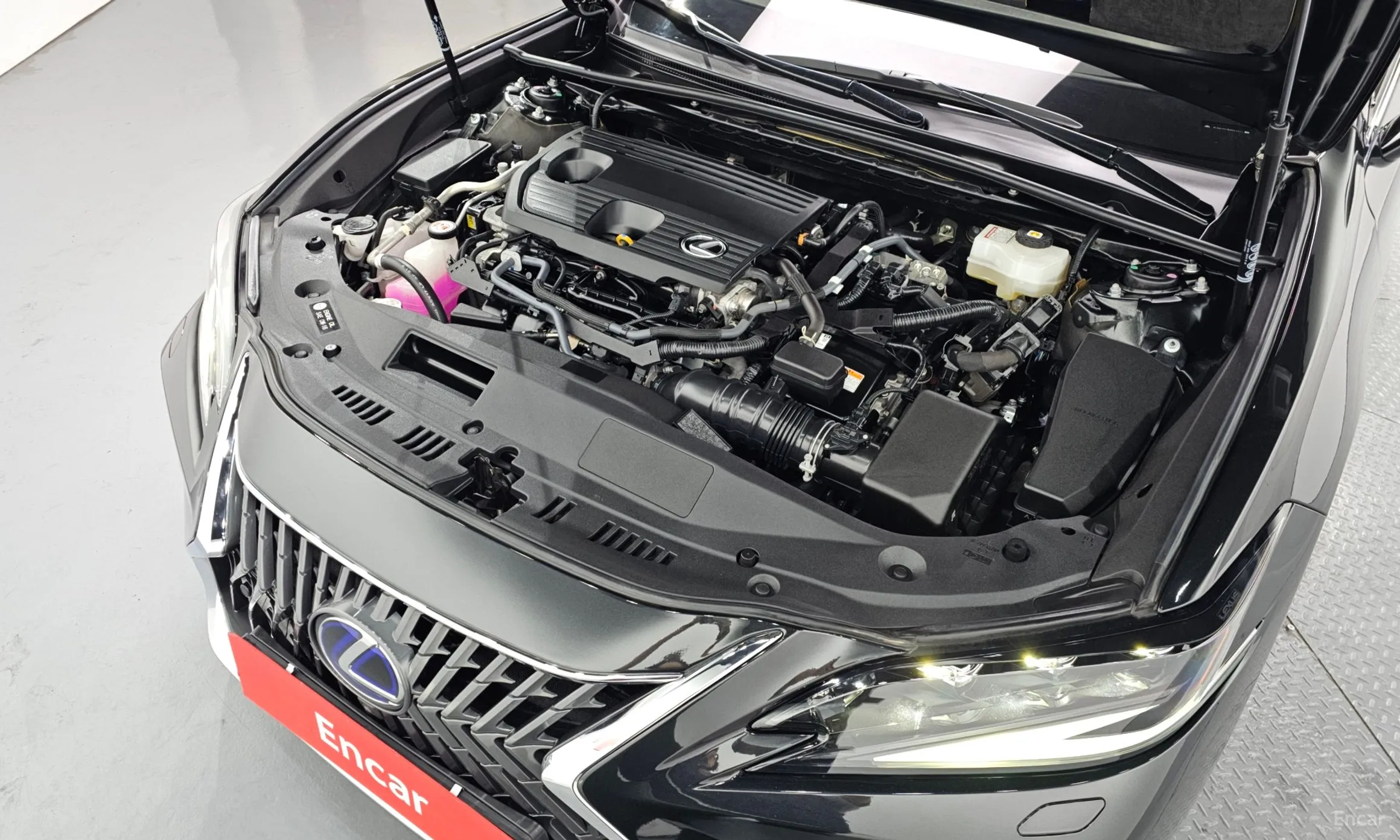 Lexus ES300h 7th Generation превью 6