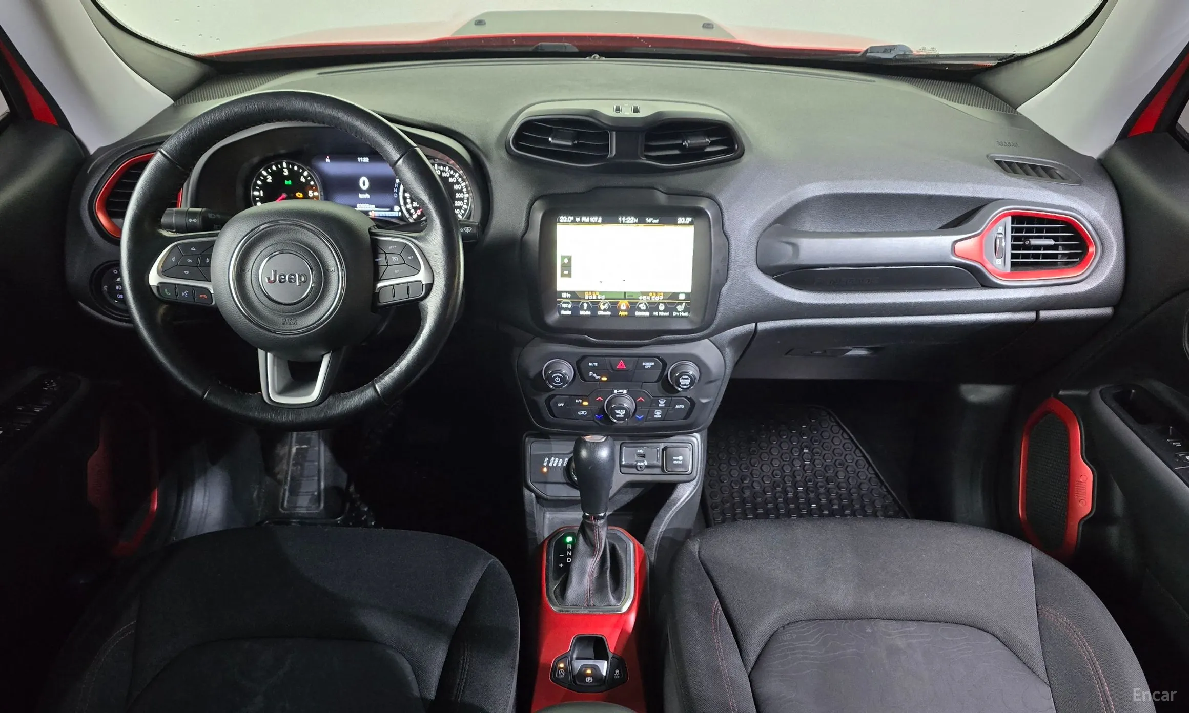 Jeep Renegade превью 7