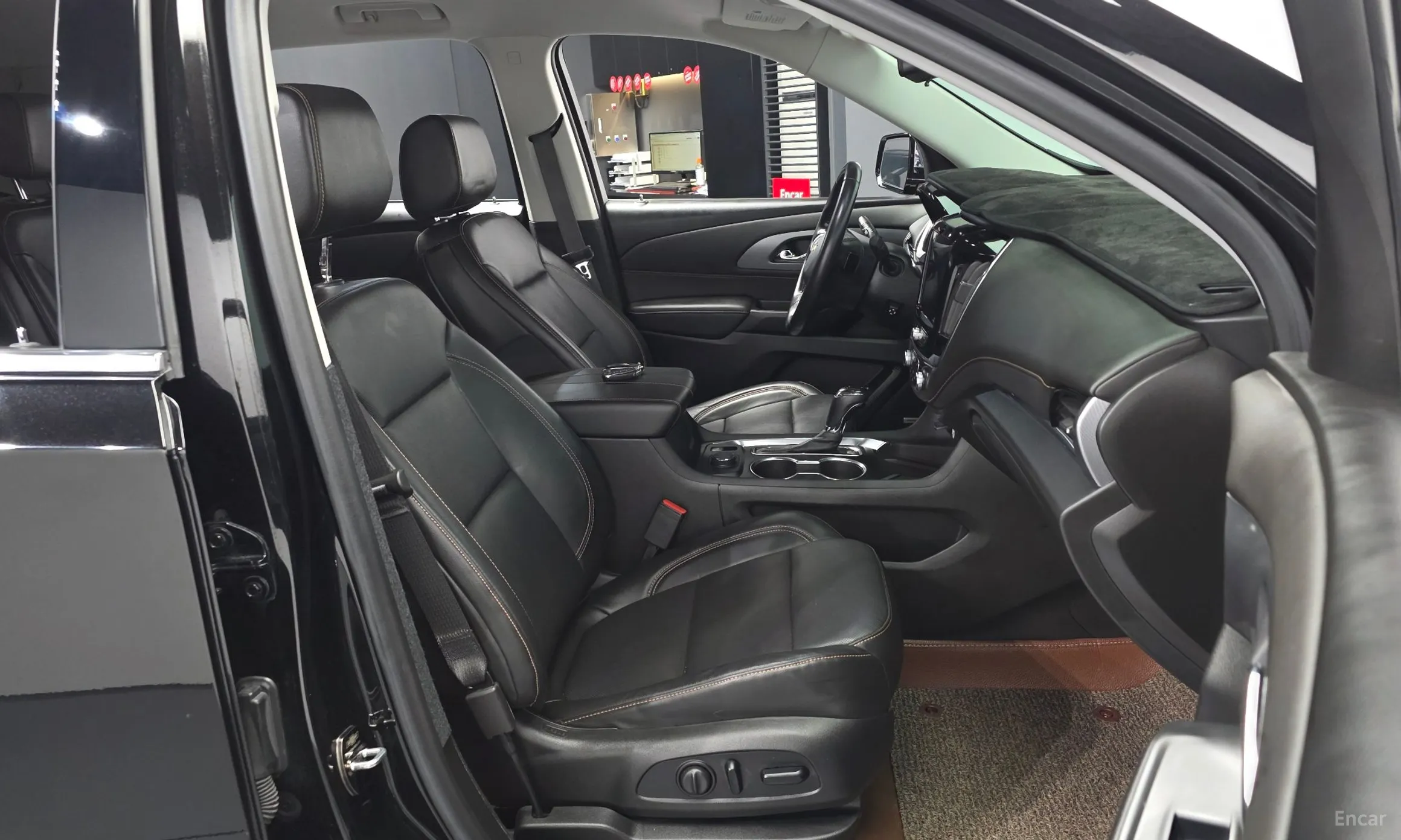 Chevrolet (GM Daewoo) Traverse превью 11