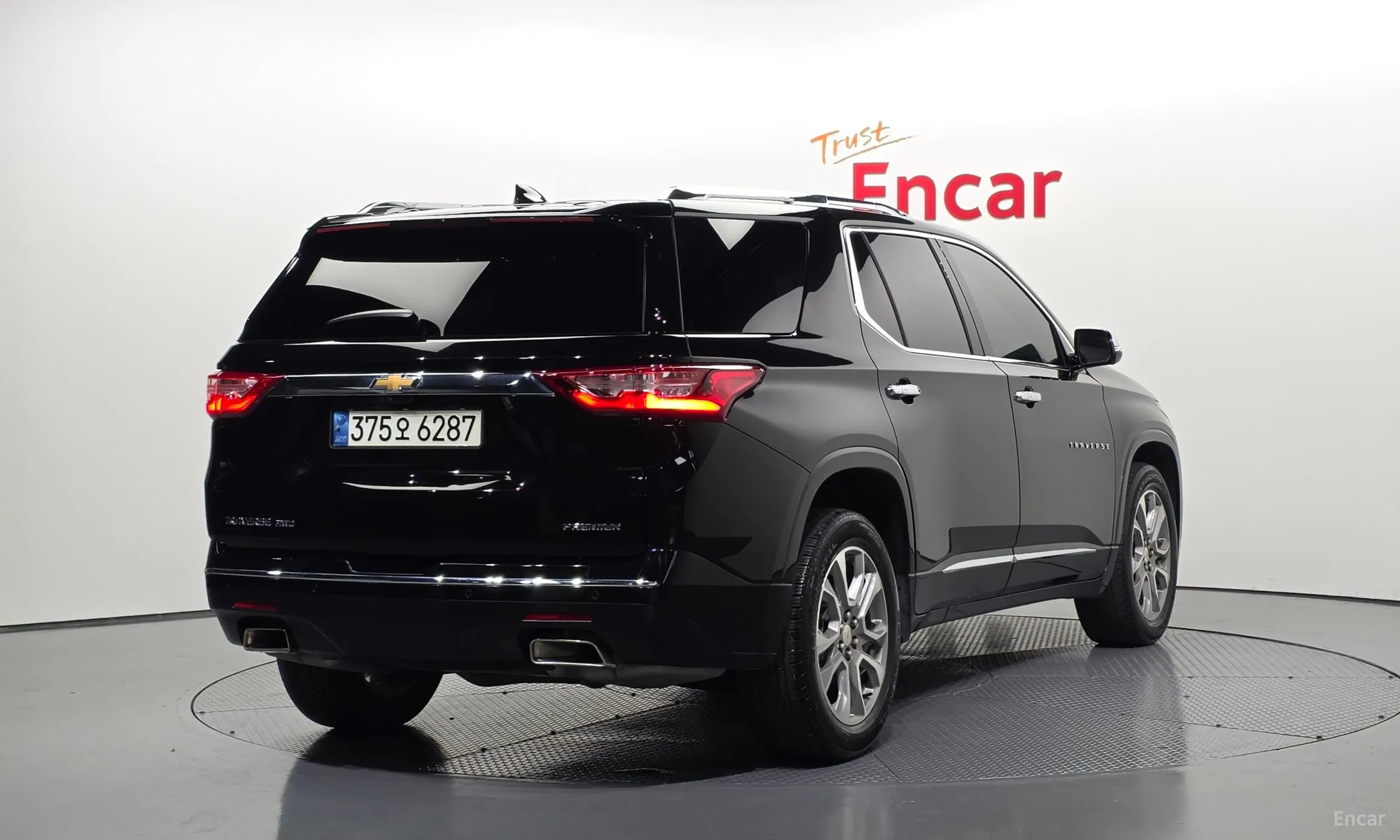 Chevrolet (GM Daewoo) Traverse превью 2