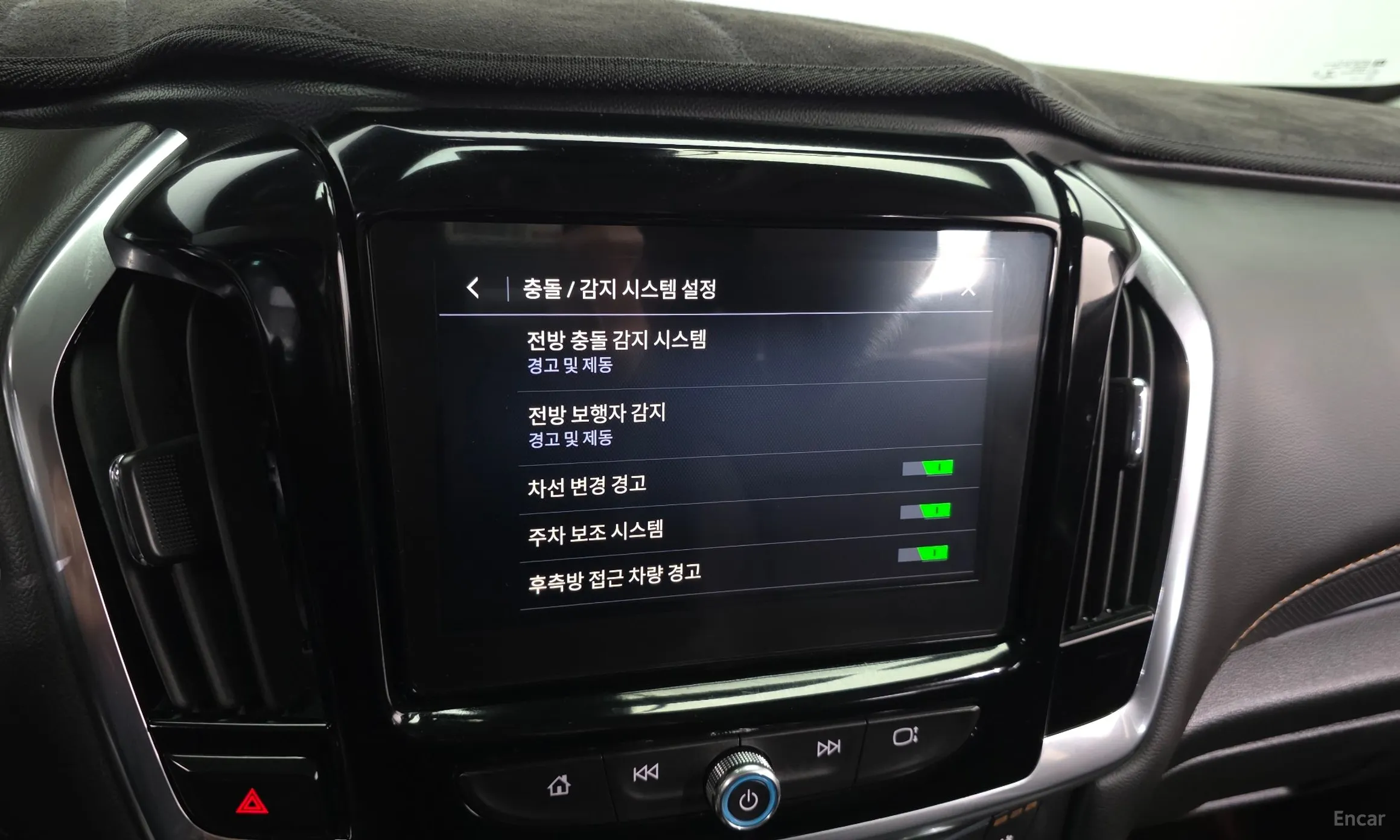 Chevrolet (GM Daewoo) Traverse превью 16