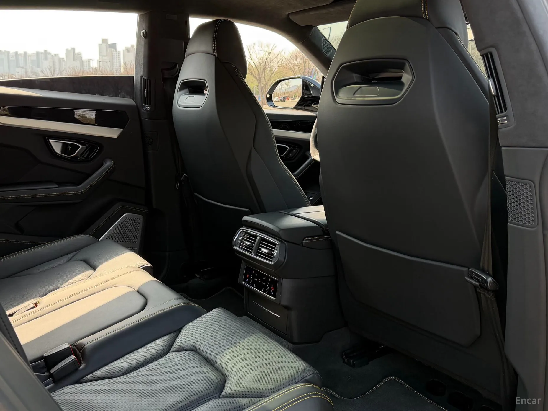Lamborghini Urus превью 11