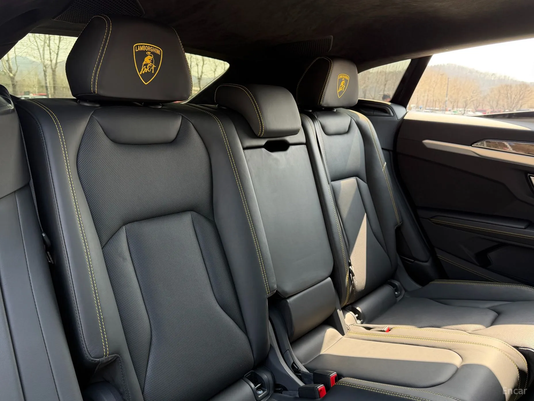 Lamborghini Urus превью 12