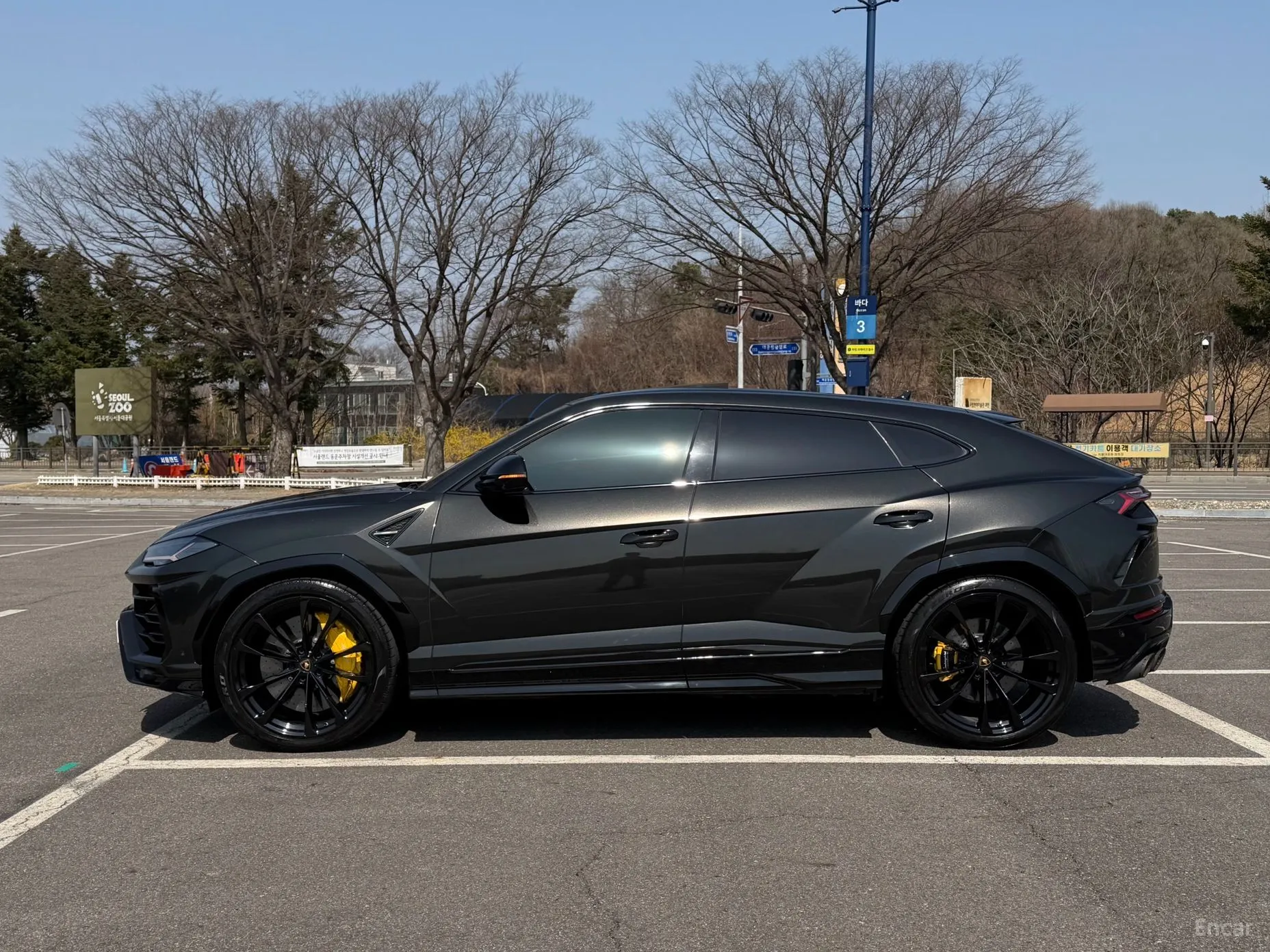 Lamborghini Urus превью 3