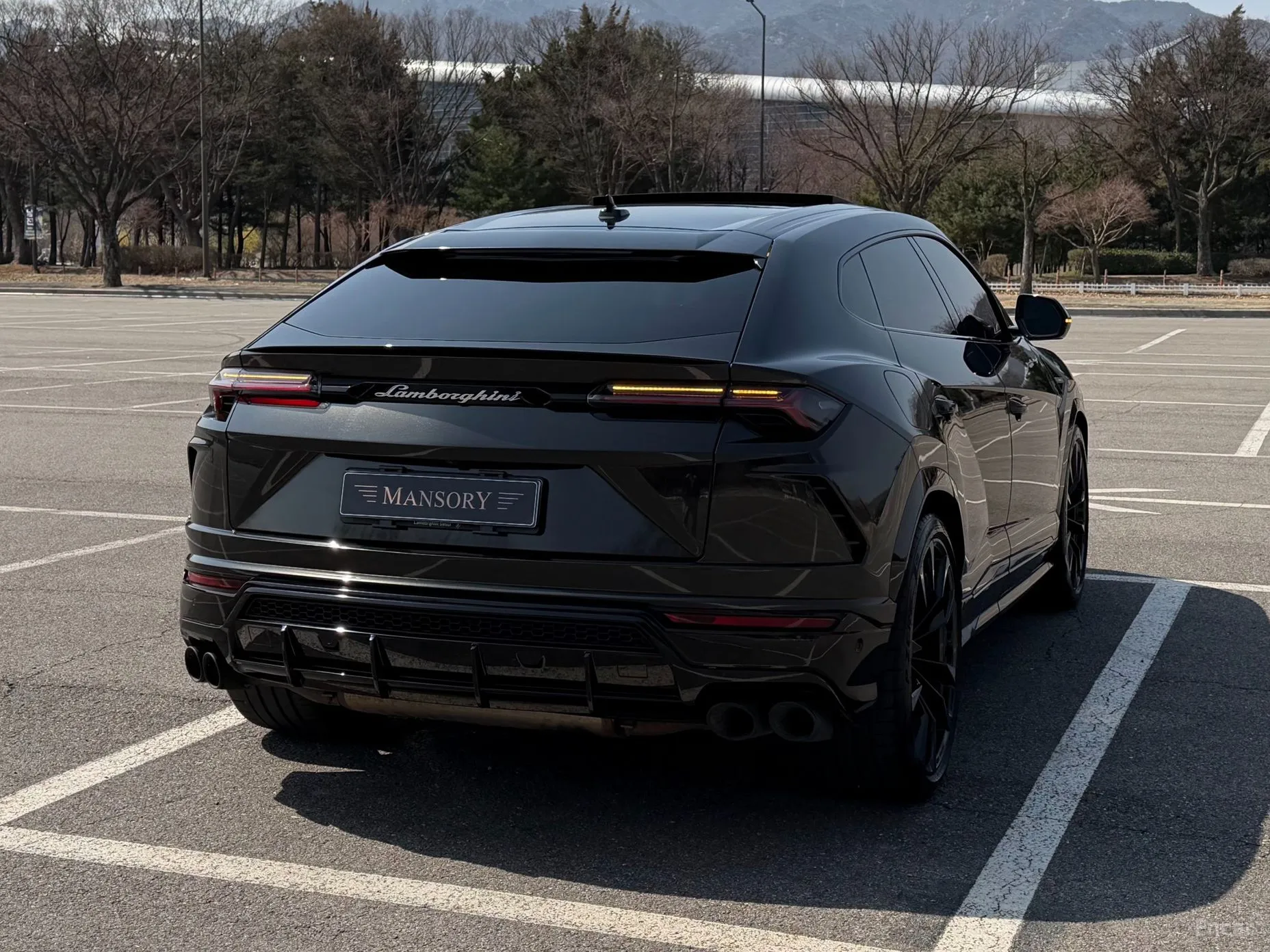 Lamborghini Urus превью 4