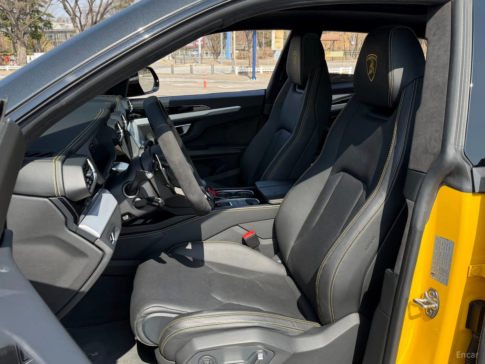 Lamborghini Urus превью 7