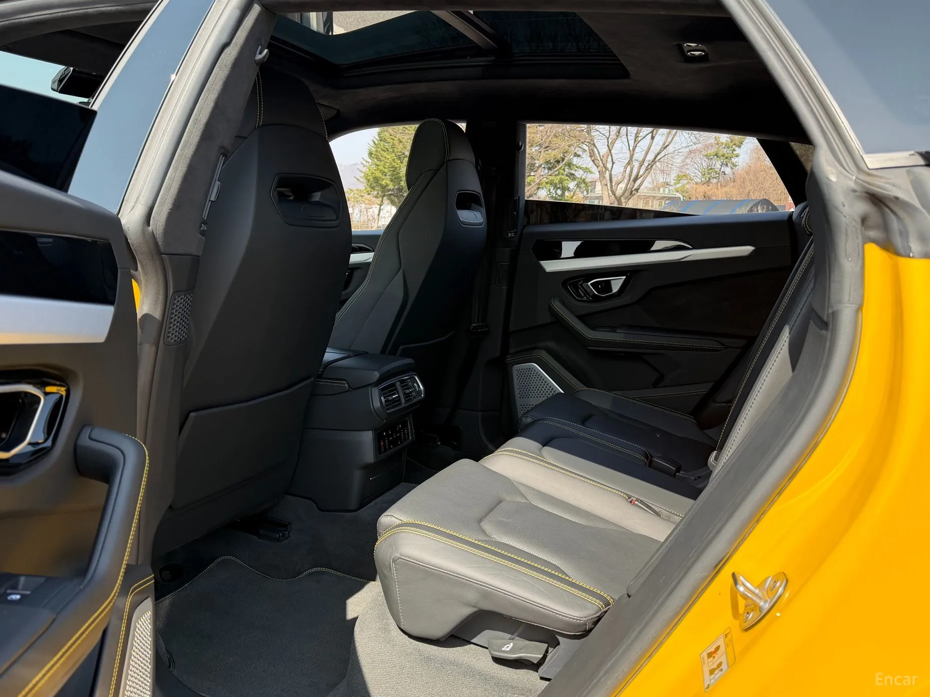 Lamborghini Urus превью 9
