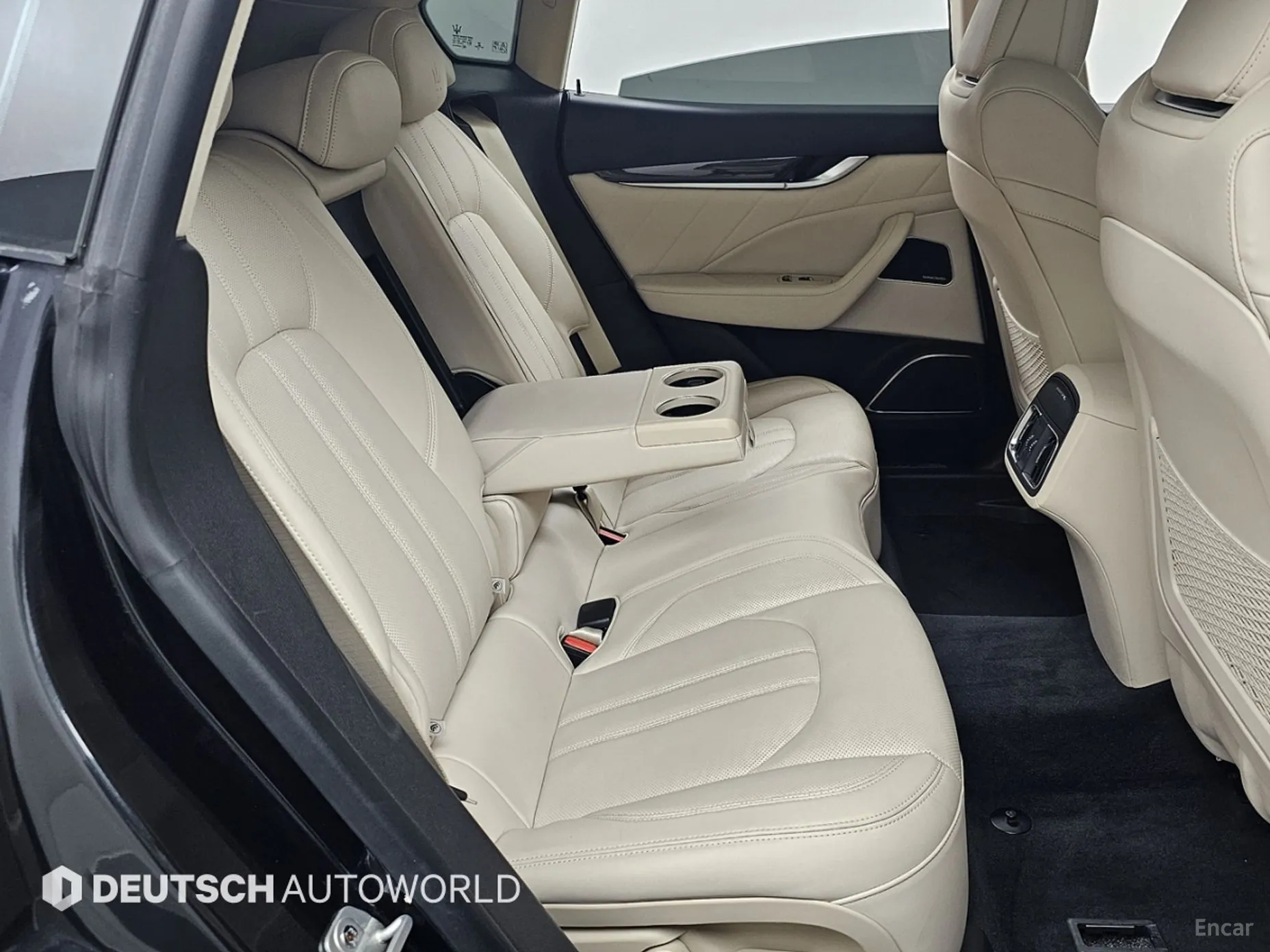 Maserati Levante превью 11