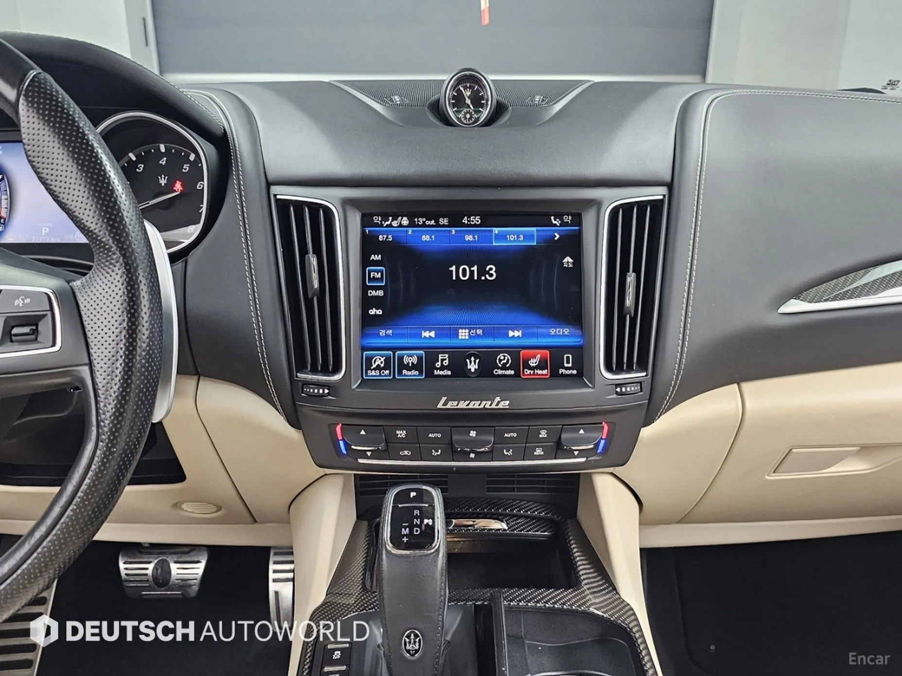 Maserati Levante превью 13