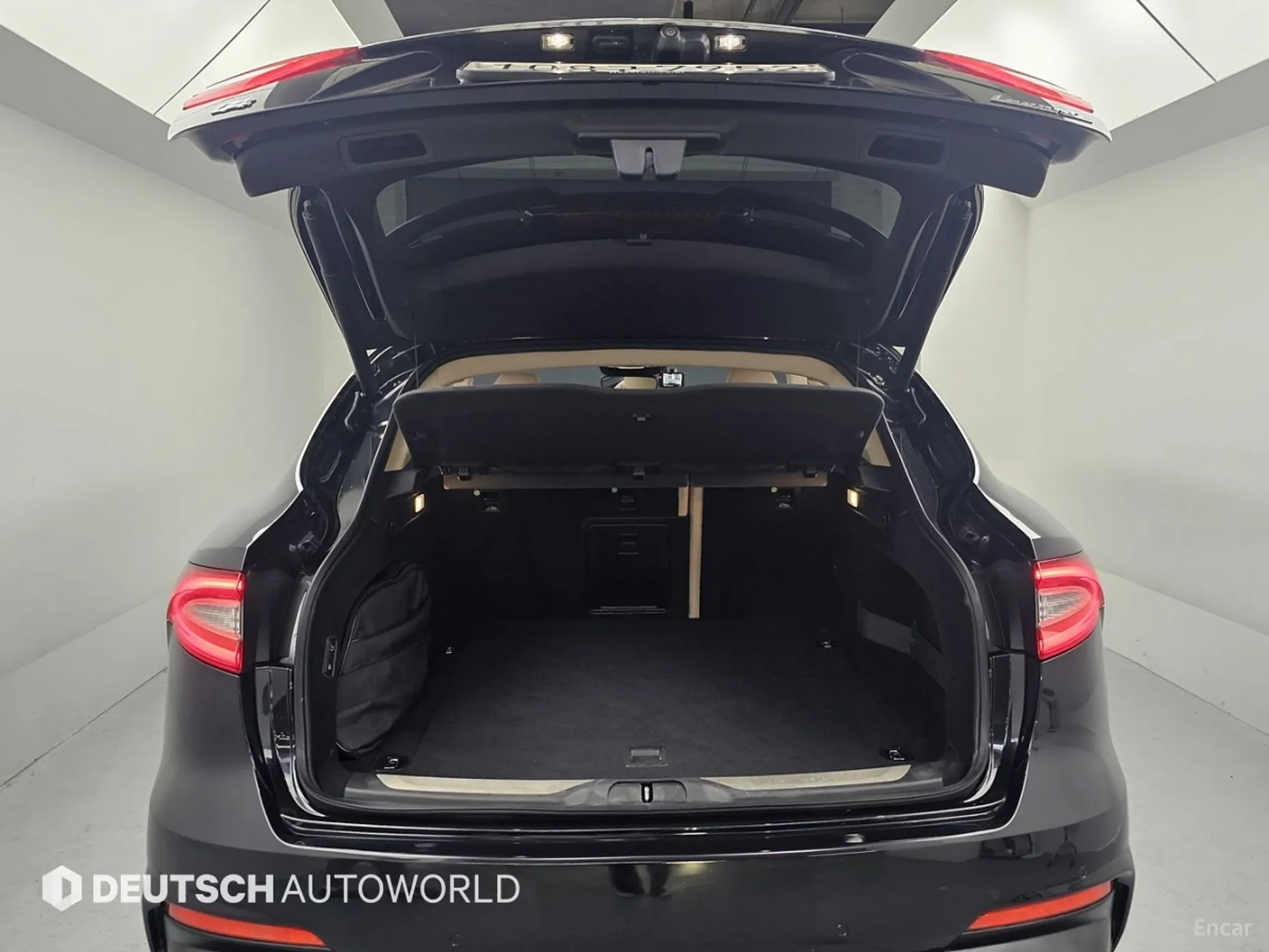 Maserati Levante превью 18
