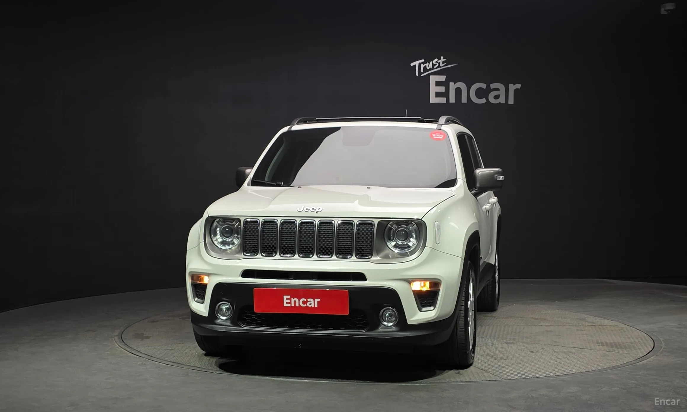 Jeep Renegade превью 3