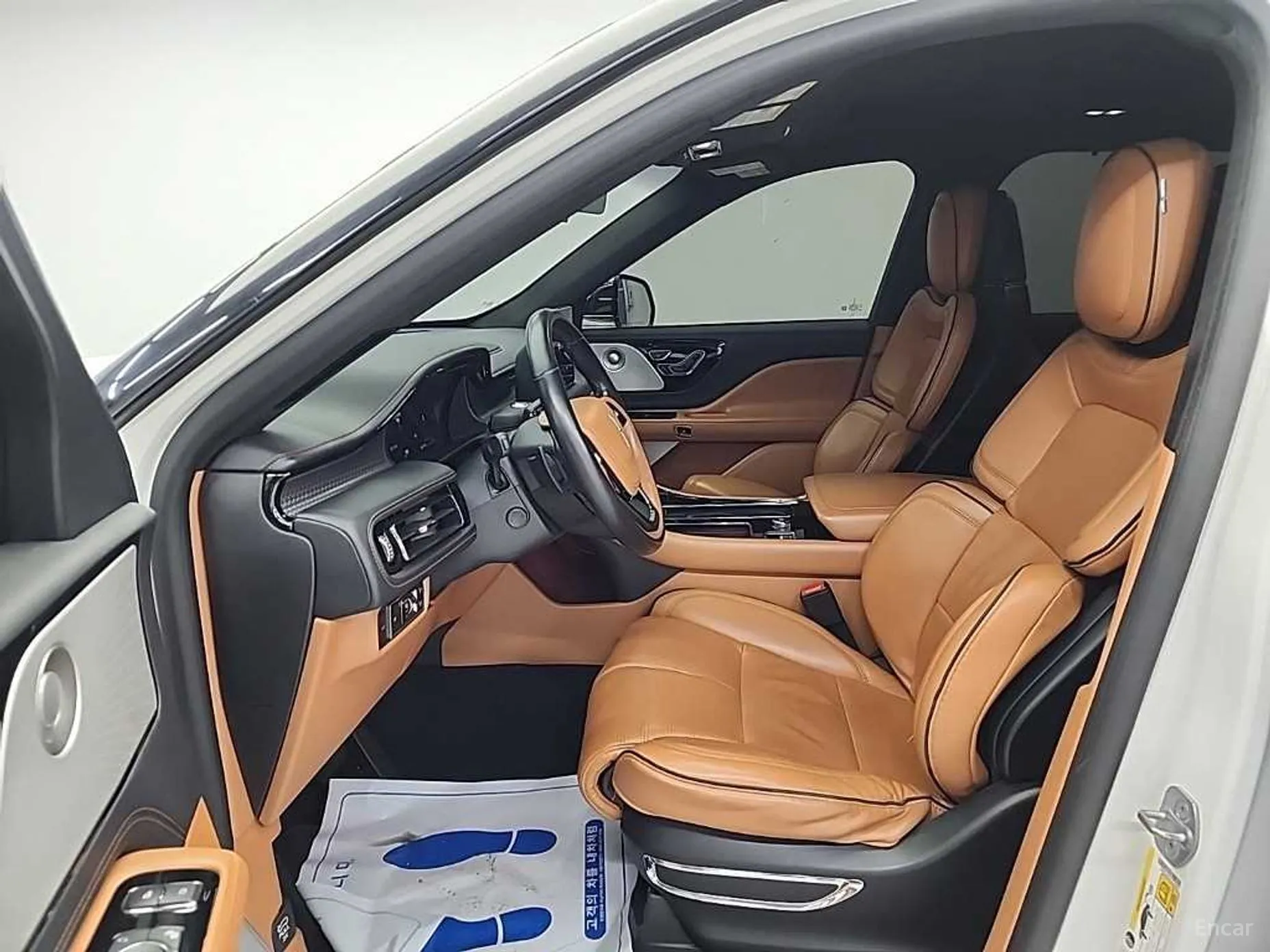 Lincoln Aviator 2nd Generation превью 11