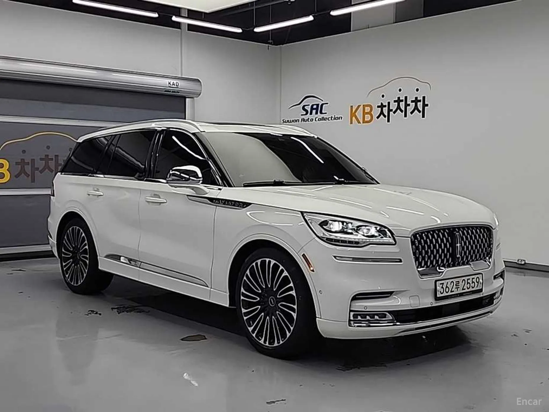 Lincoln Aviator 2nd Generation превью 4