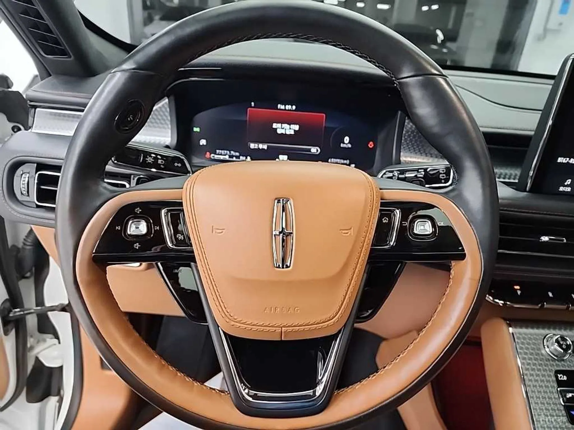 Lincoln Aviator 2nd Generation превью 9