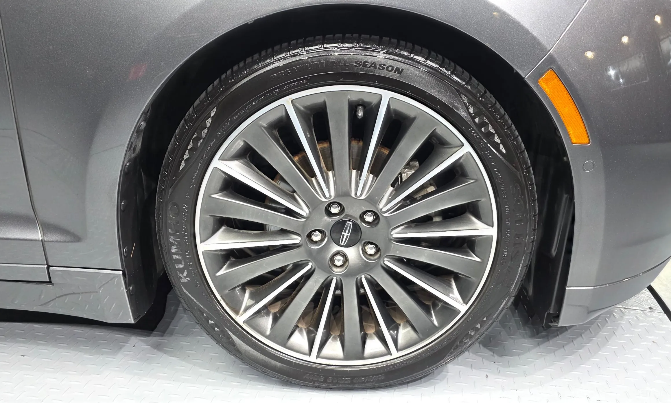 Lincoln New MKZ превью 5