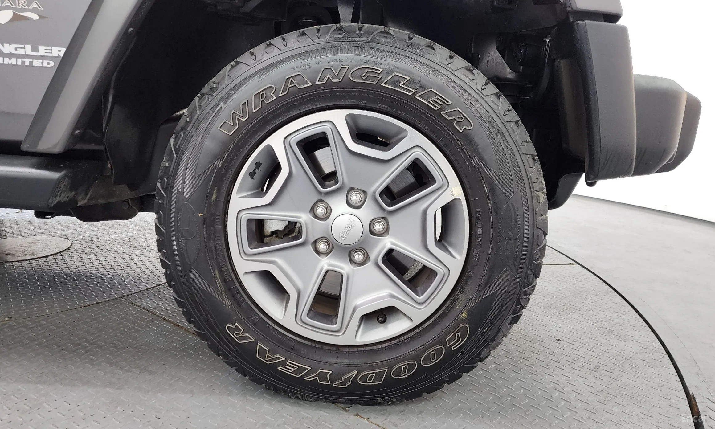 Jeep Wrangler (JK) превью 5
