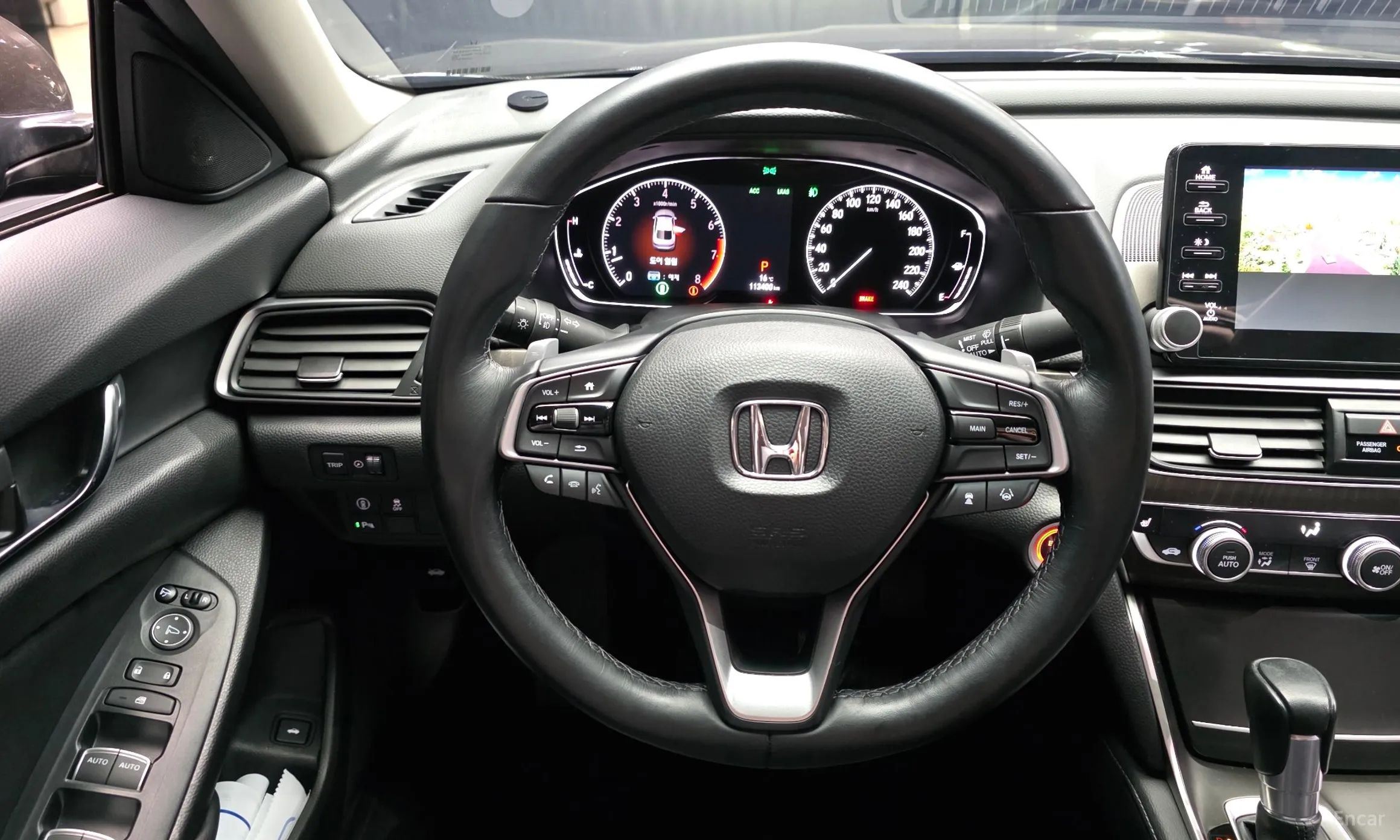 Honda Accord 10th Generation превью 13