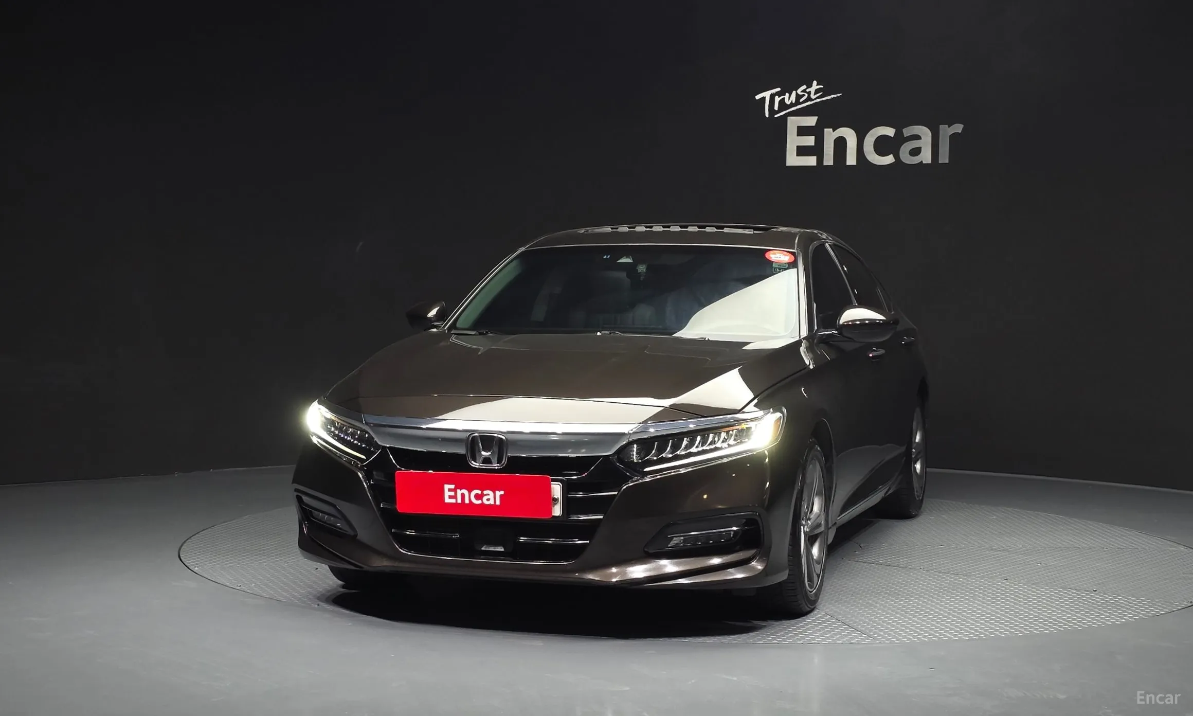 Honda Accord 10th Generation превью 3