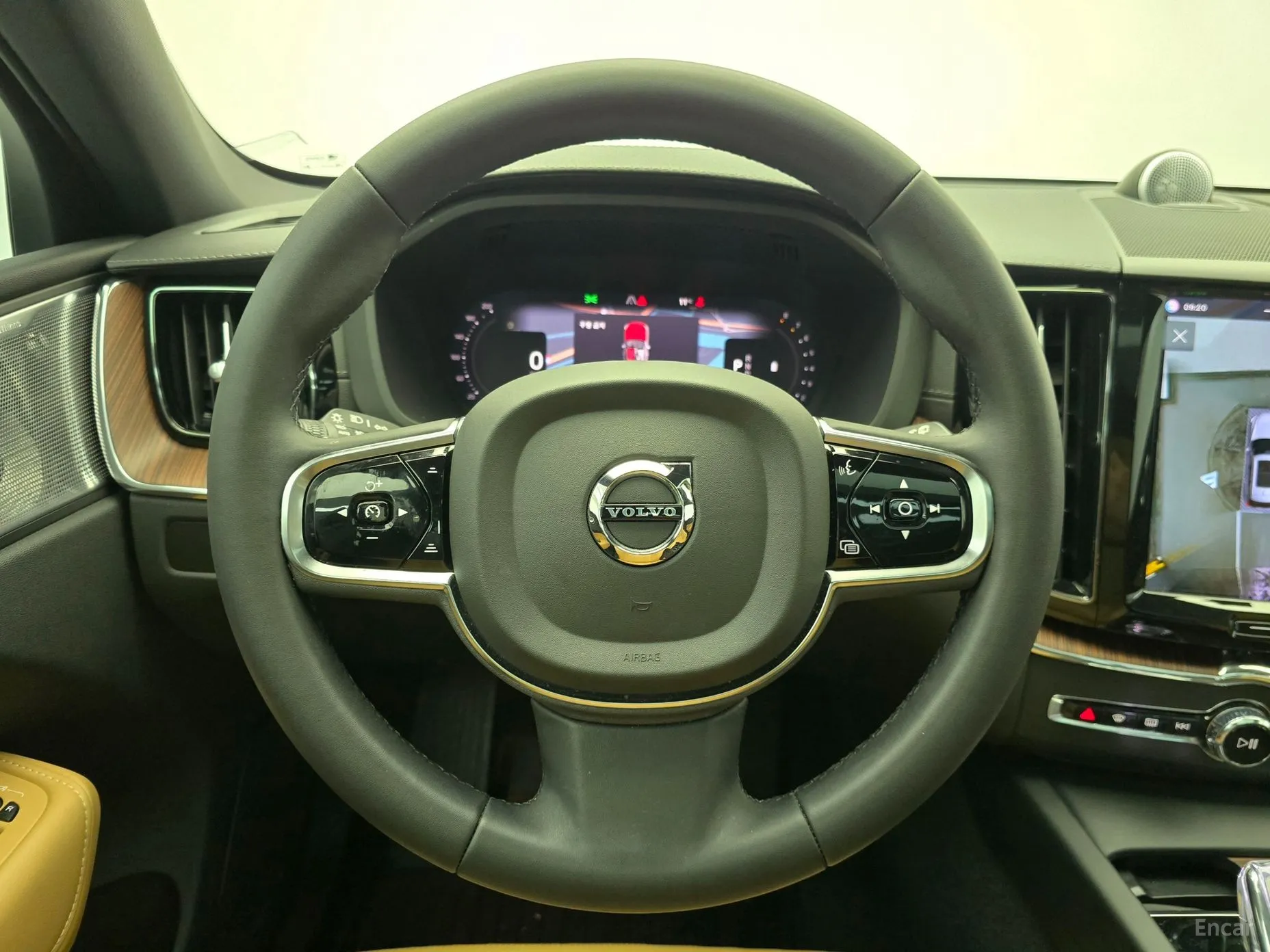 Volvo XC60 Gen 2 превью 12