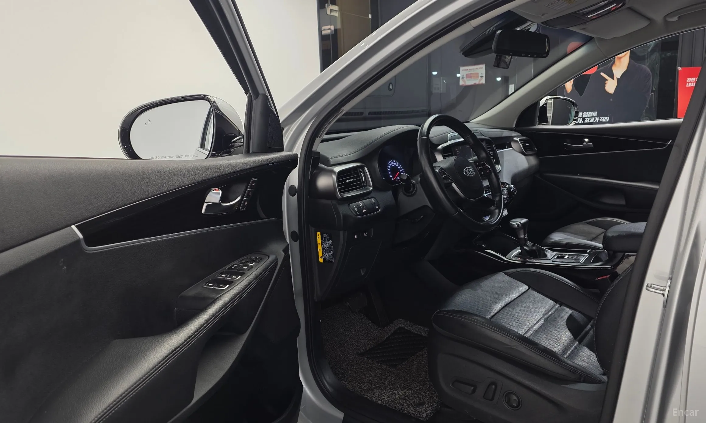 Kia Sorento превью 10