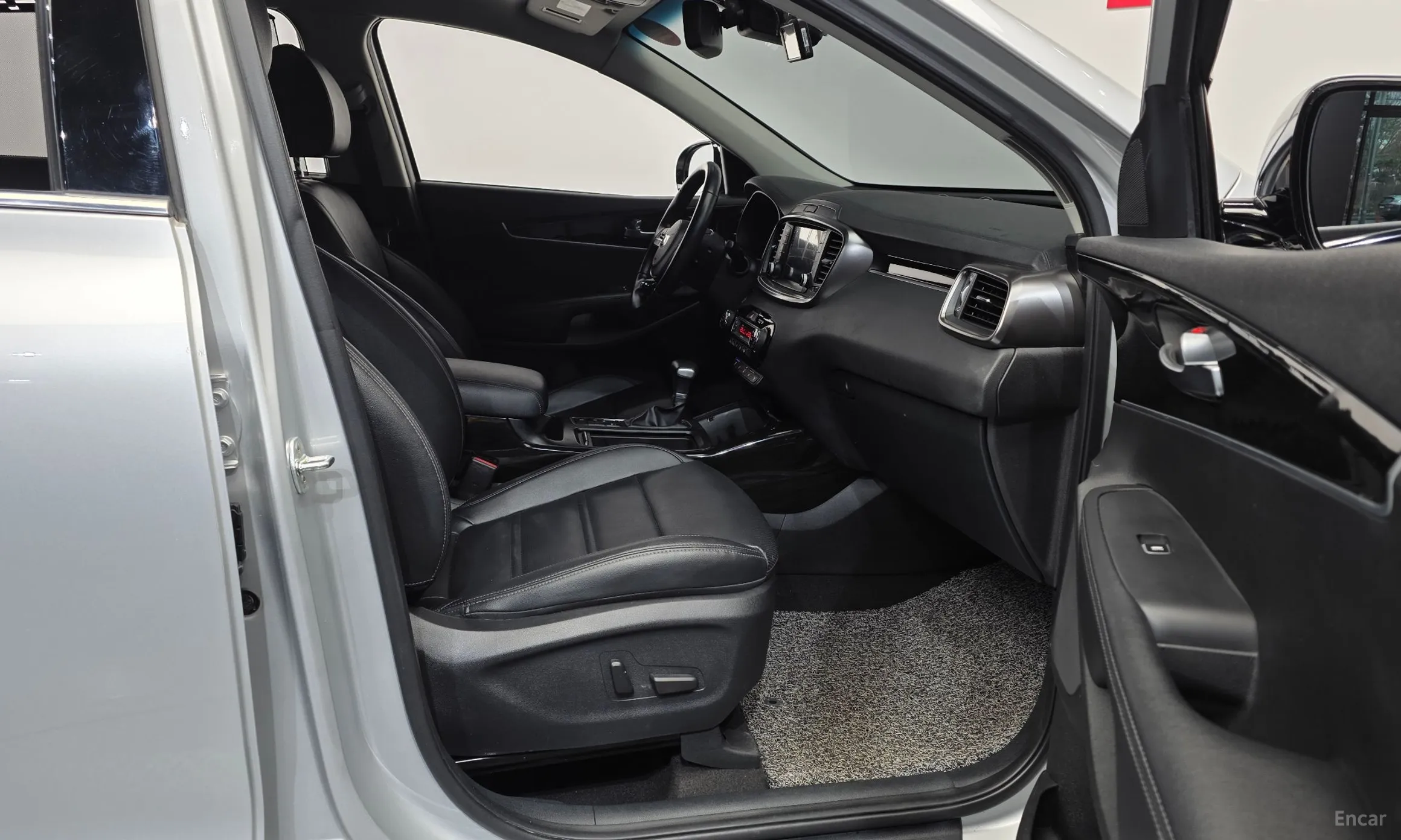 Kia Sorento превью 11