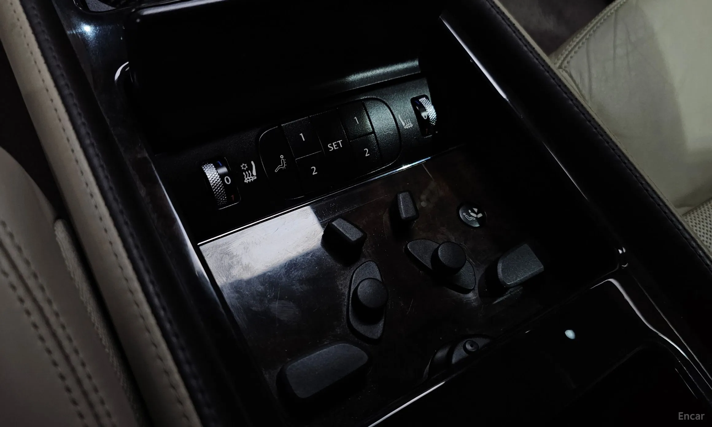 Bentley Flying Spur Gen 1 превью 14