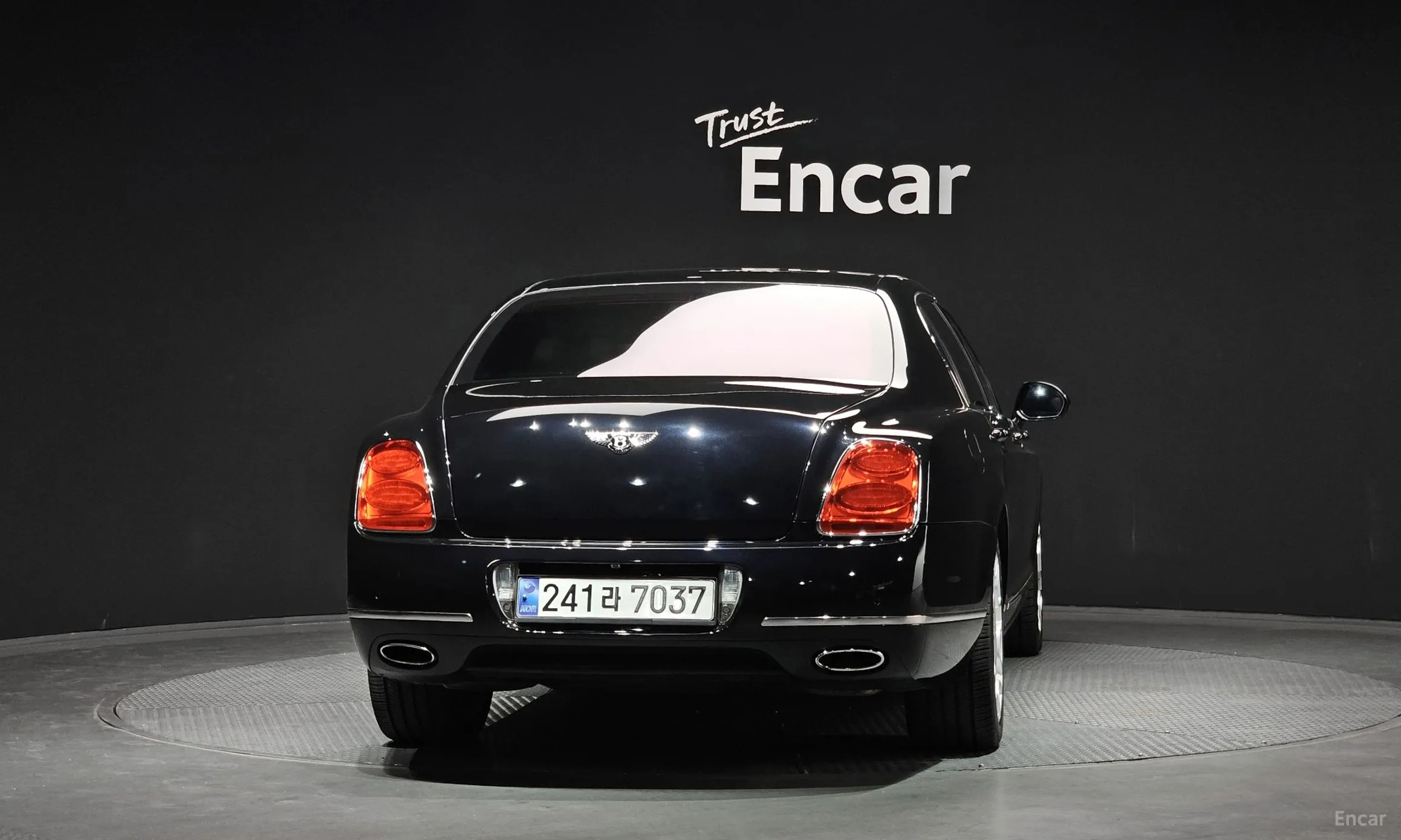 Bentley Flying Spur Gen 1 превью 4