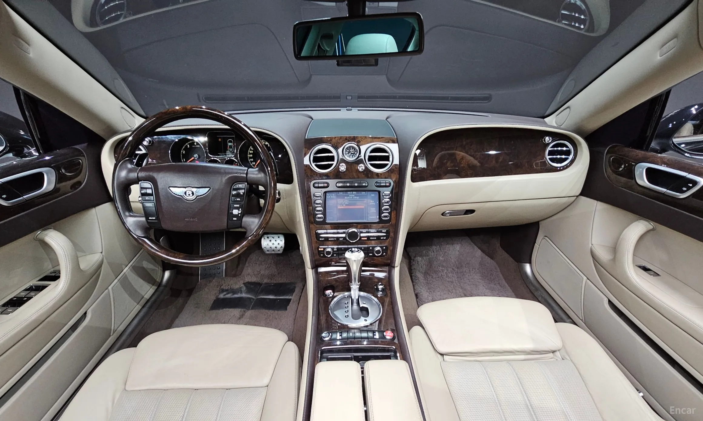Bentley Flying Spur Gen 1 превью 7