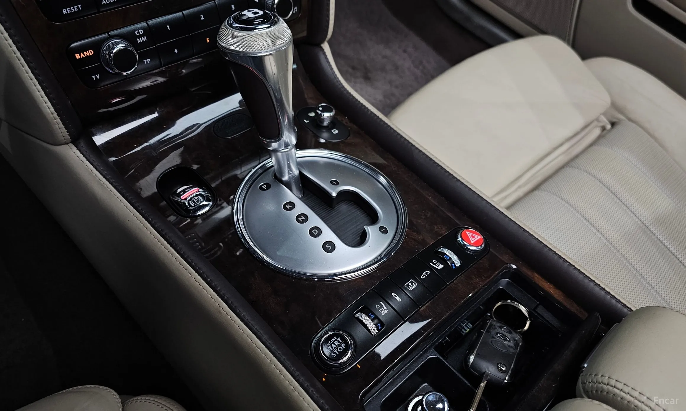 Bentley Flying Spur Gen 1 превью 9