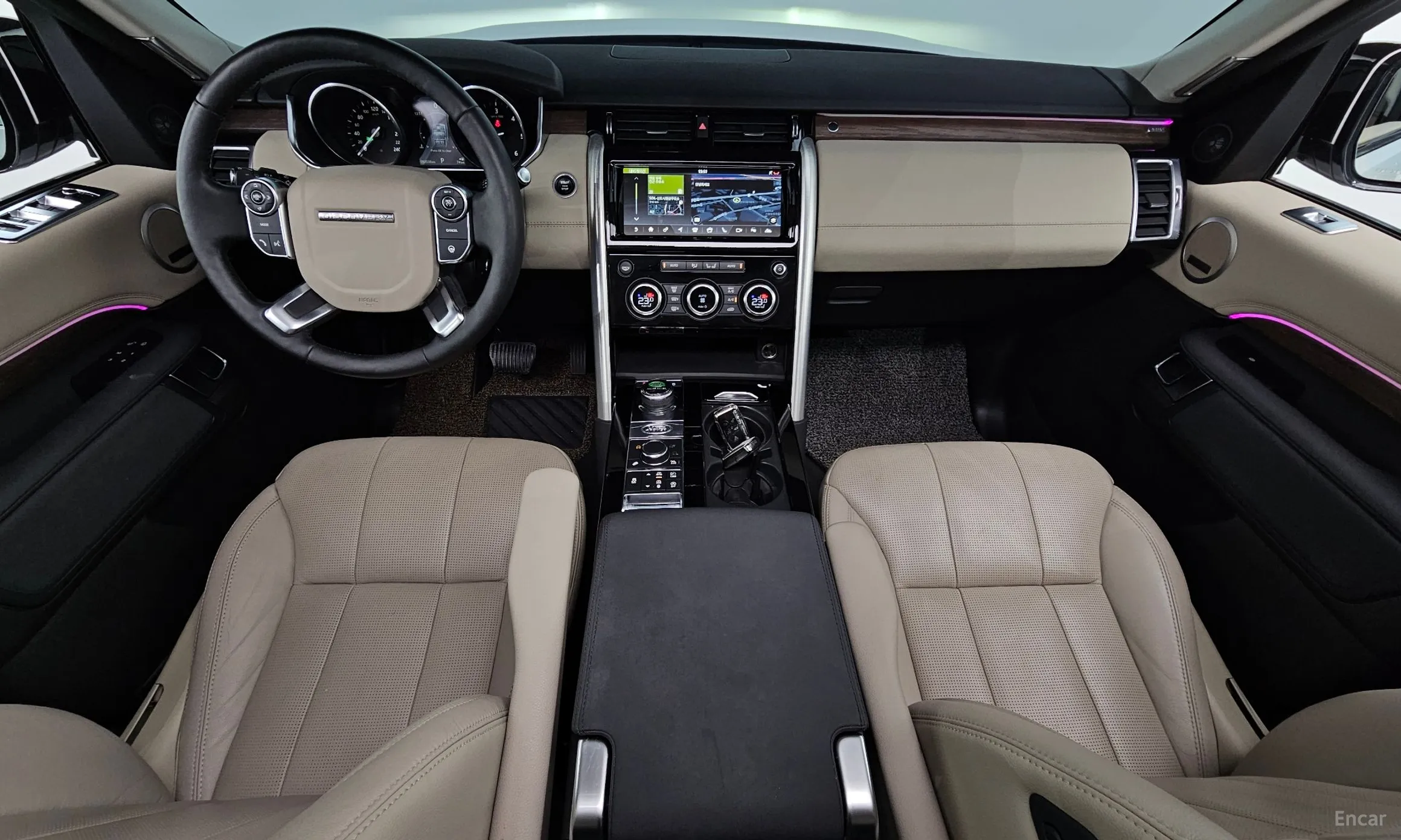 Land Rover Discovery 5 превью 7