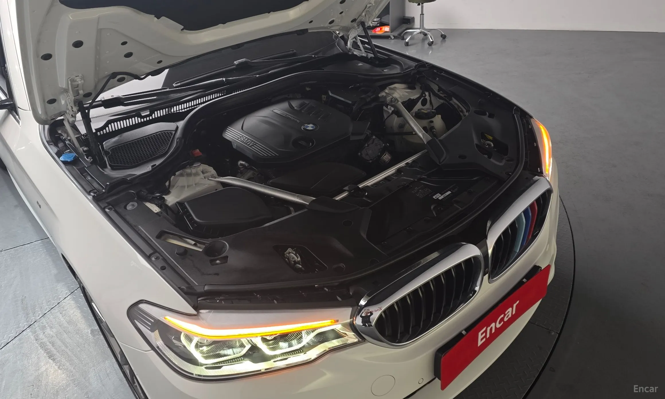 BMW 5 Series (G30) превью 6