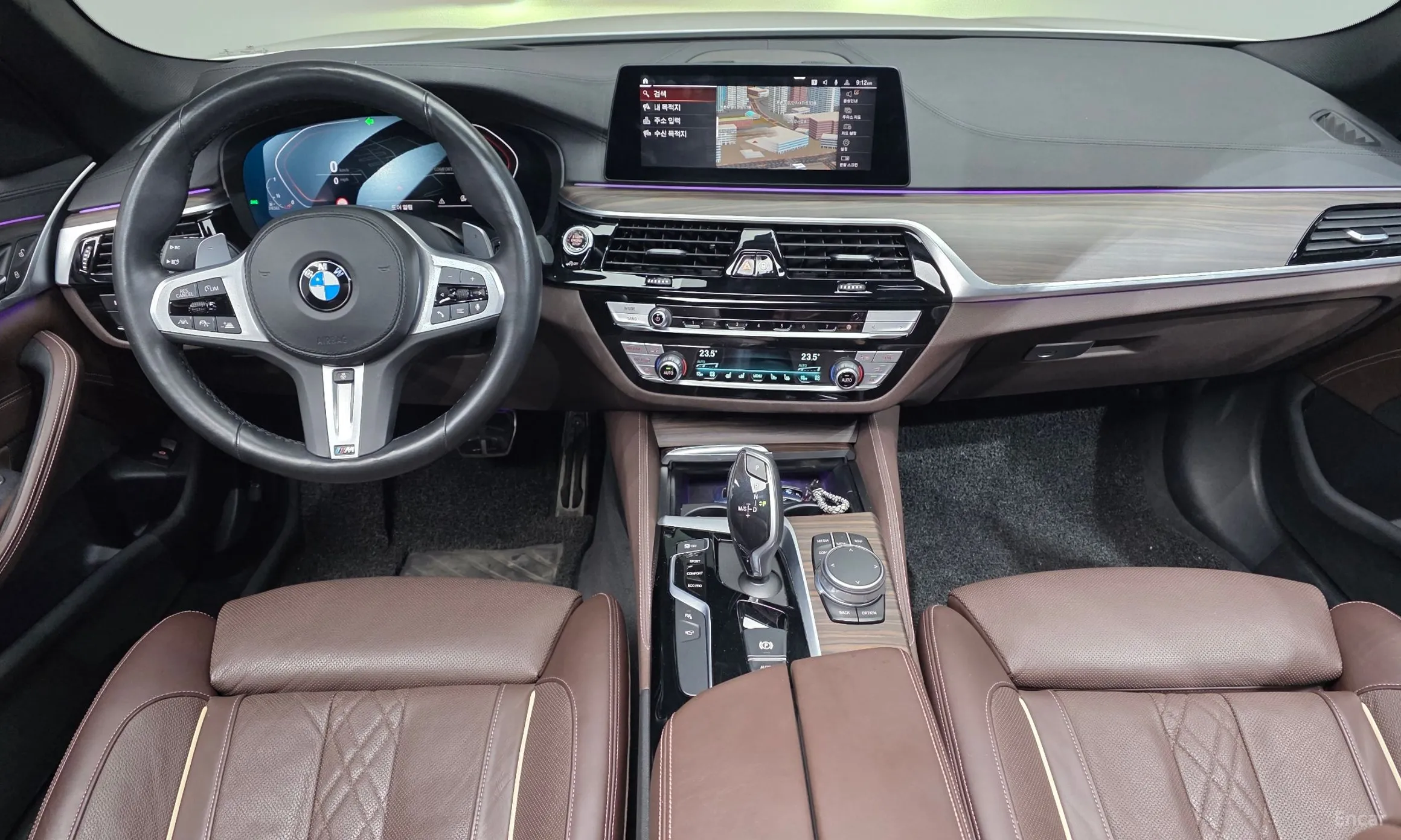 BMW 5 Series (G30) превью 7