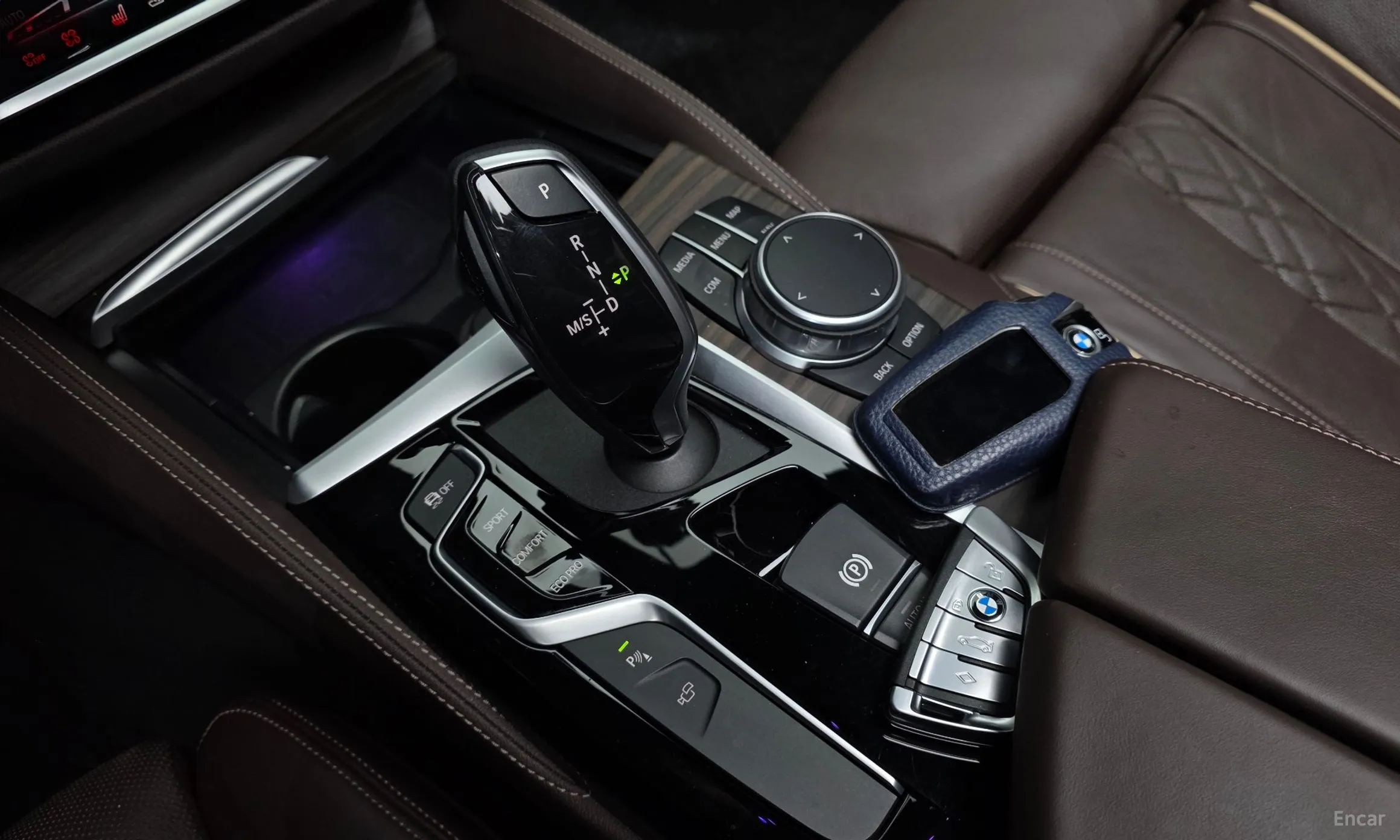 BMW 5 Series (G30) превью 9